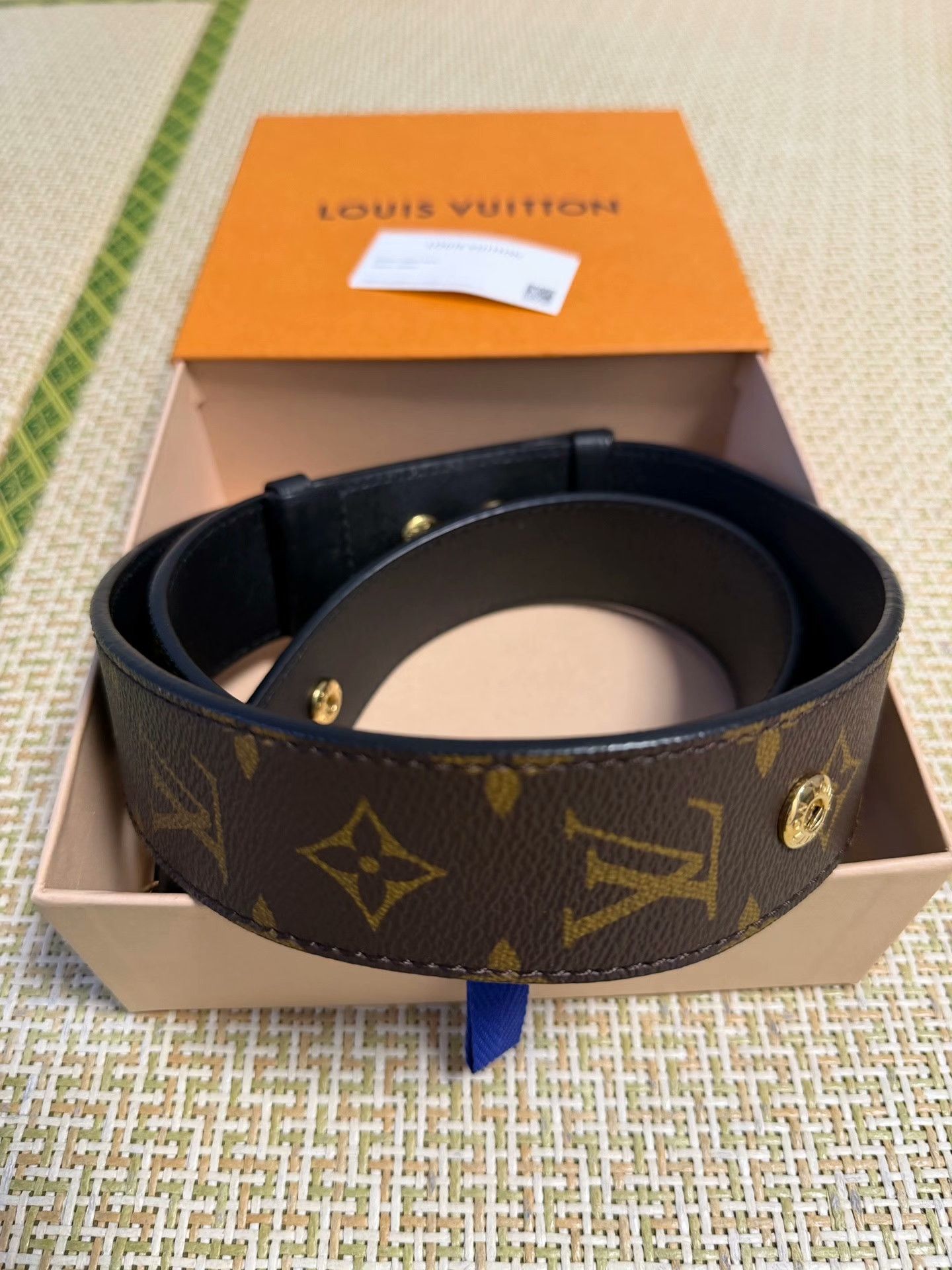 Louis Vuitton Louis Vuitton Hoodie 23 Men Size US XS / EU 42 / 0 - 1 Thumbnail