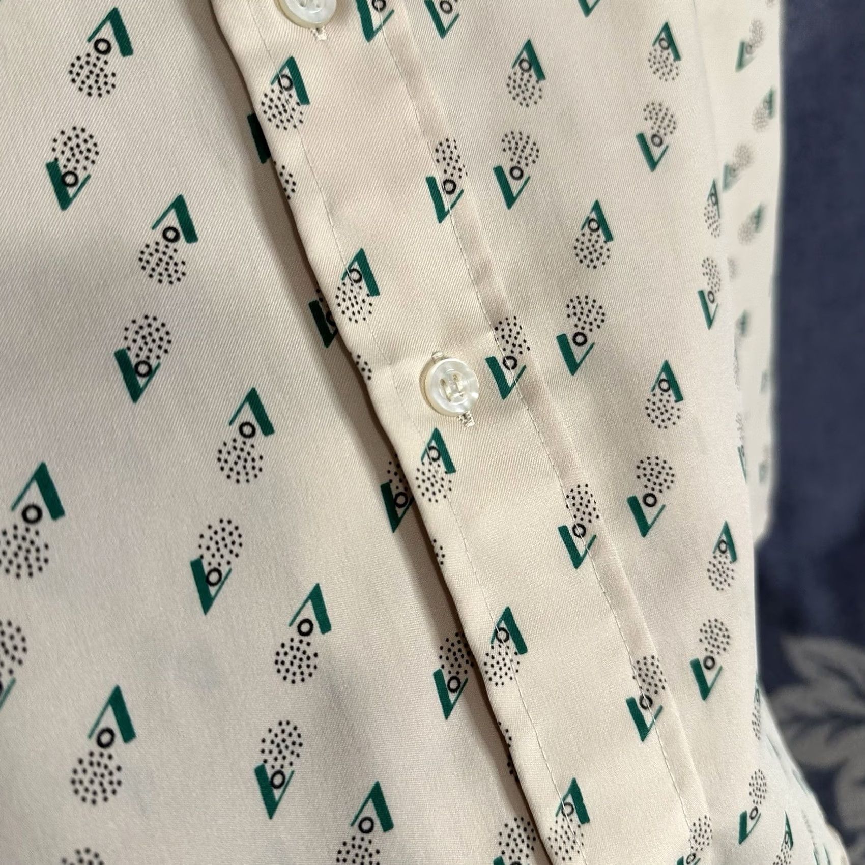 Vintage Kmart Vintage 70s Permanent-Press Shirt Beige Green Men's L Short Sleeve Mod Shirt Size US L / EU 52-54 / 3 - 5 Thumbnail