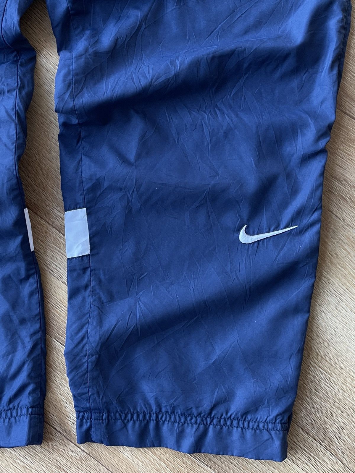 Nike Vintage Nike Swoosh Baggy Parachute Nylon Track Pants Size S Size US 30 / EU 46 - 7 Thumbnail