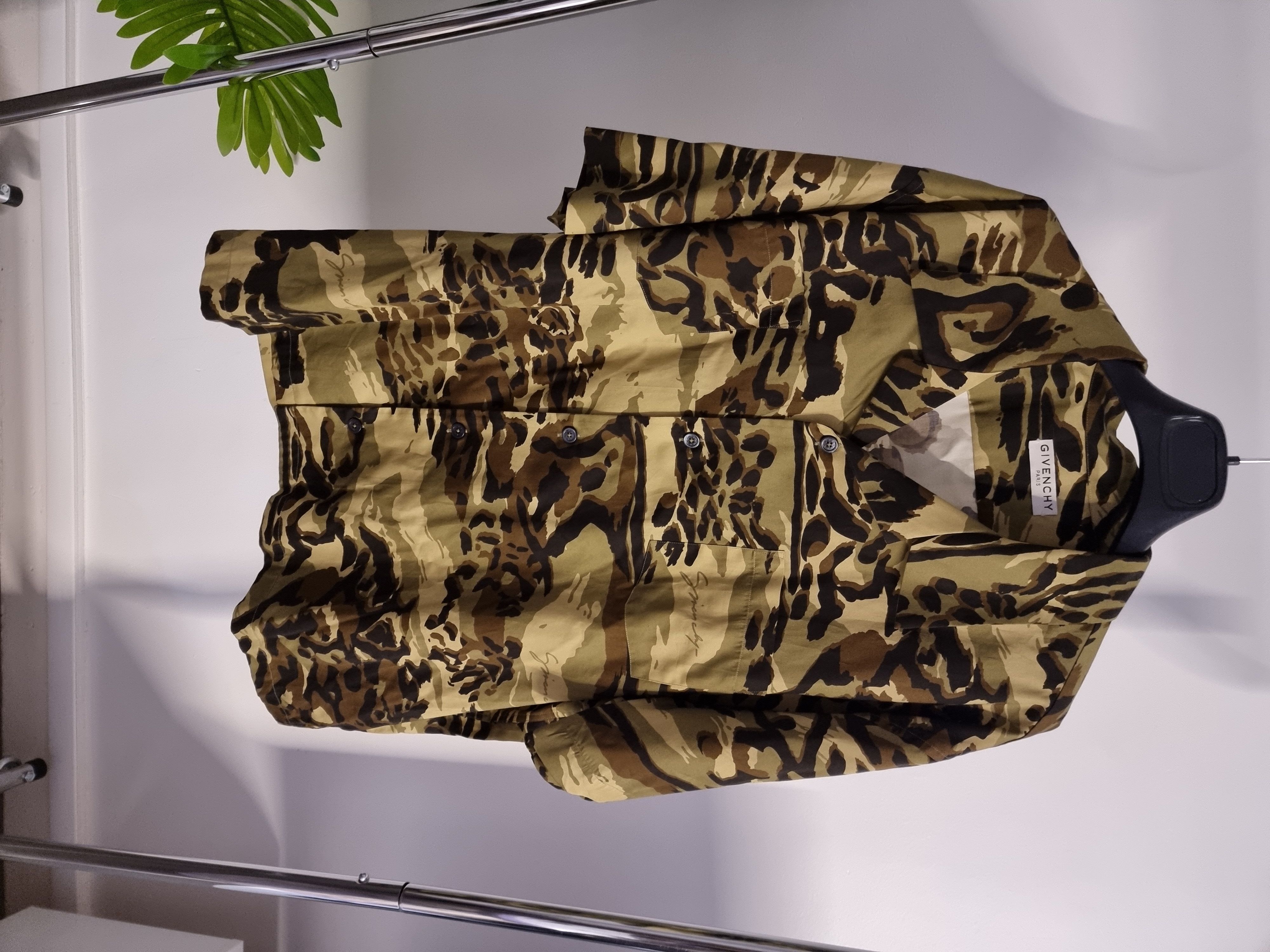 image of Givenchy Camo Cheetah Shirt Size 44, Men's