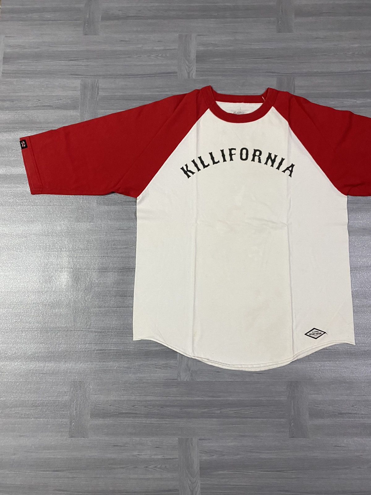 Other 💥Rare💥 XLarge Rare Logo Raglan Tee Size US L / EU 52-54 / 3 - 13 Thumbnail