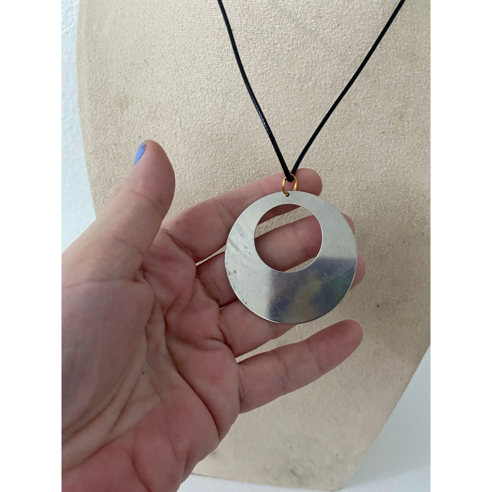 Handmade Round pendant necklace Size ONE SIZE - 3 Thumbnail