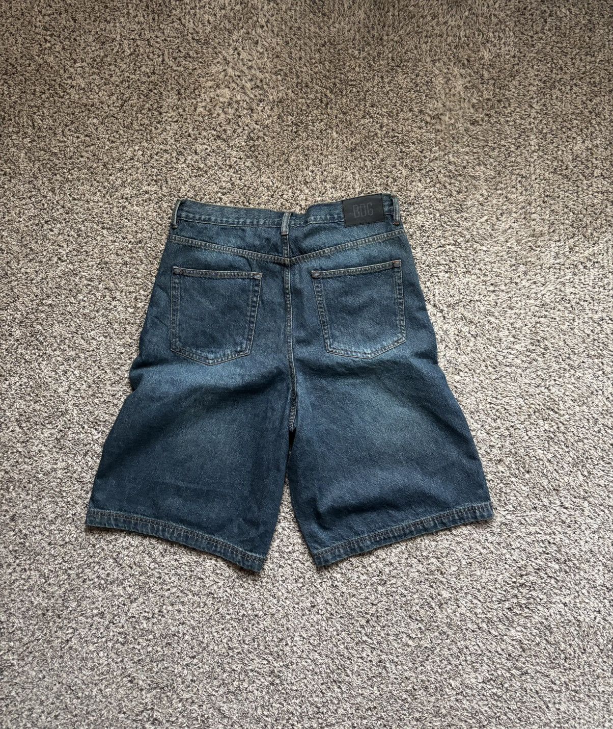 Urban Outfitters Baggy denim jorts Size US 34 / EU 50 - 2 Thumbnail