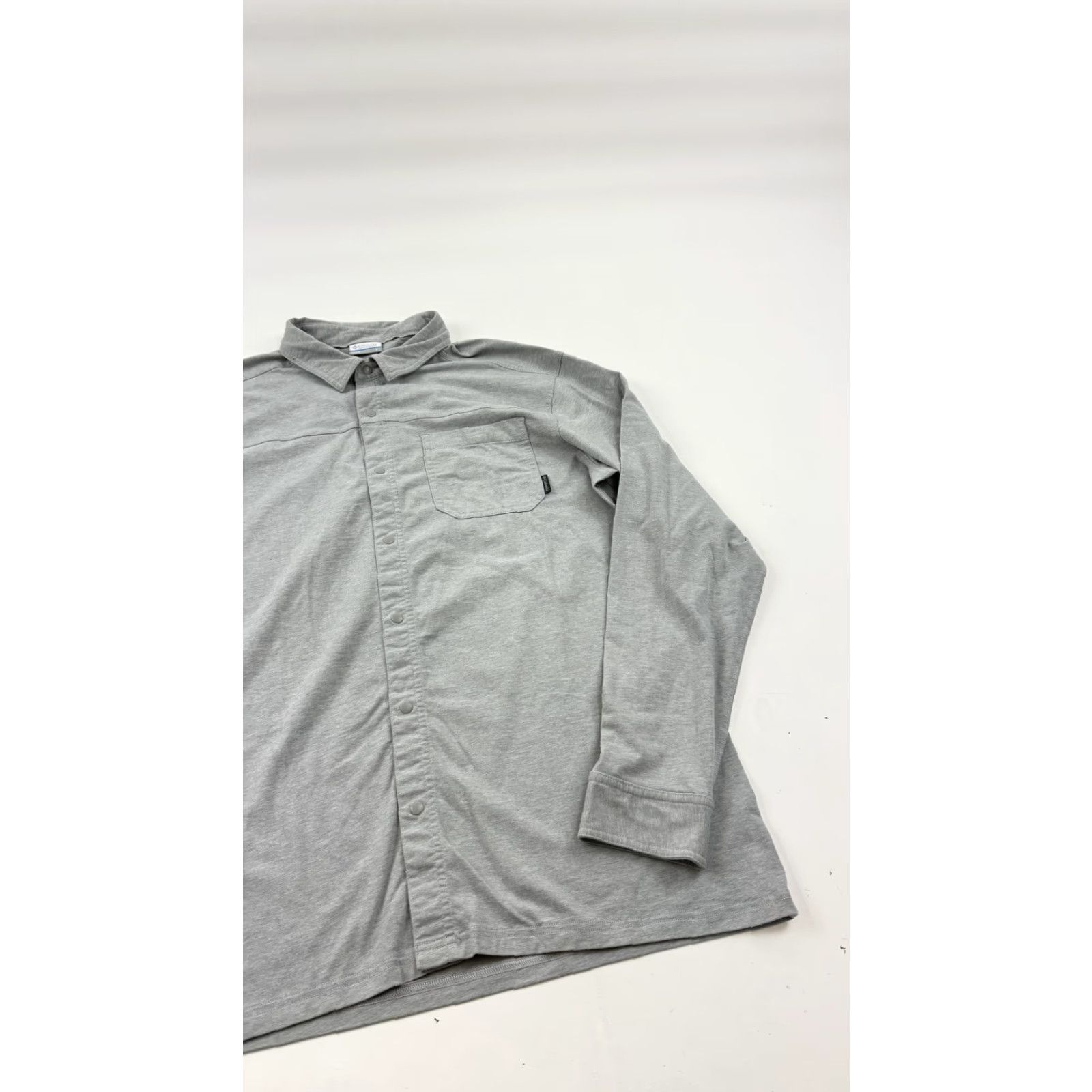 Vintage Columbia Shirt Mens Large Gray Long Sleeve Snap Front Pocket Stretch Casual Size US L / EU 52-54 / 3 - 2 Thumbnail
