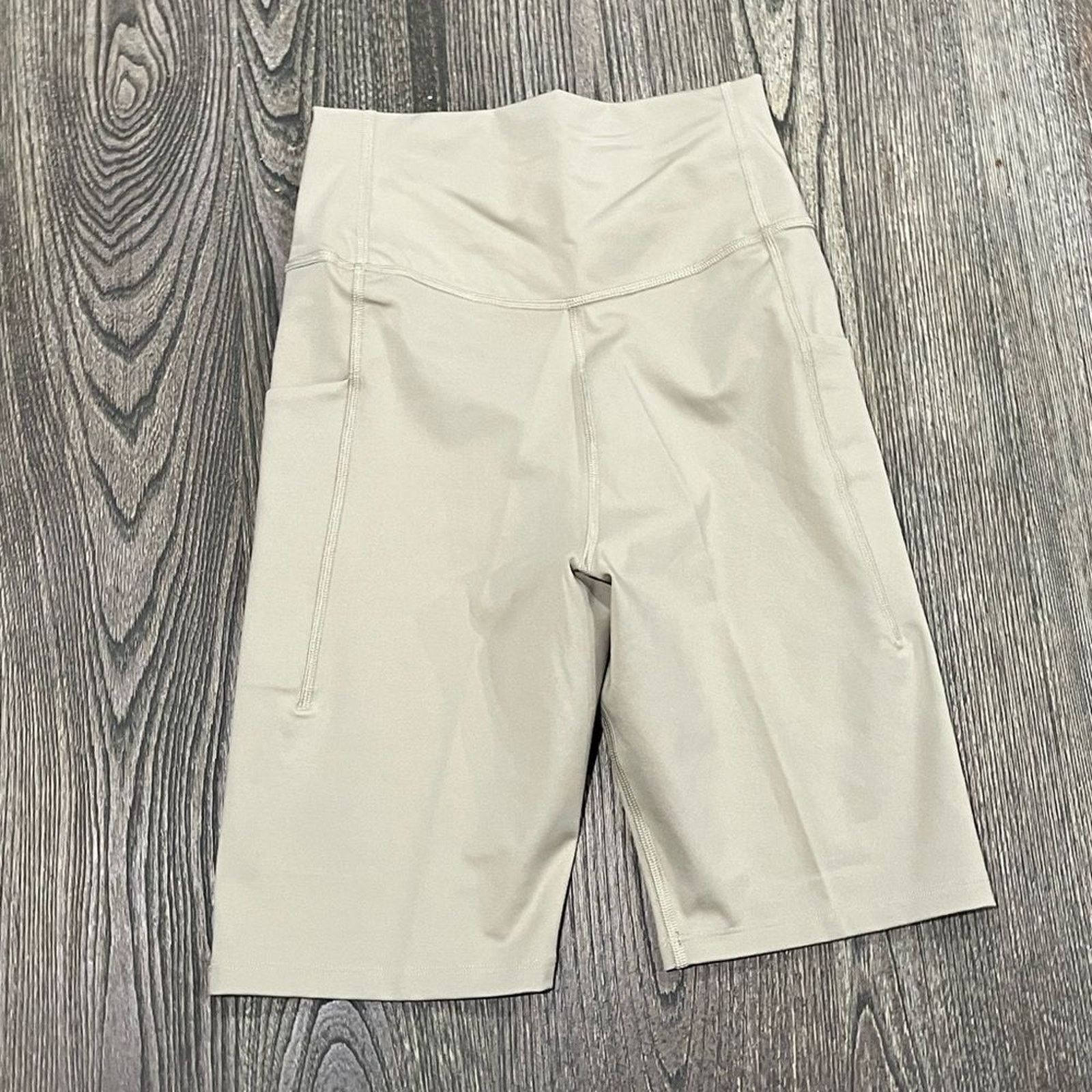 The North Face NWOT The North Face Motivation High-Rise Pocket Shorts 9" Size 28" / US 6 / IT 42 - 7 Thumbnail