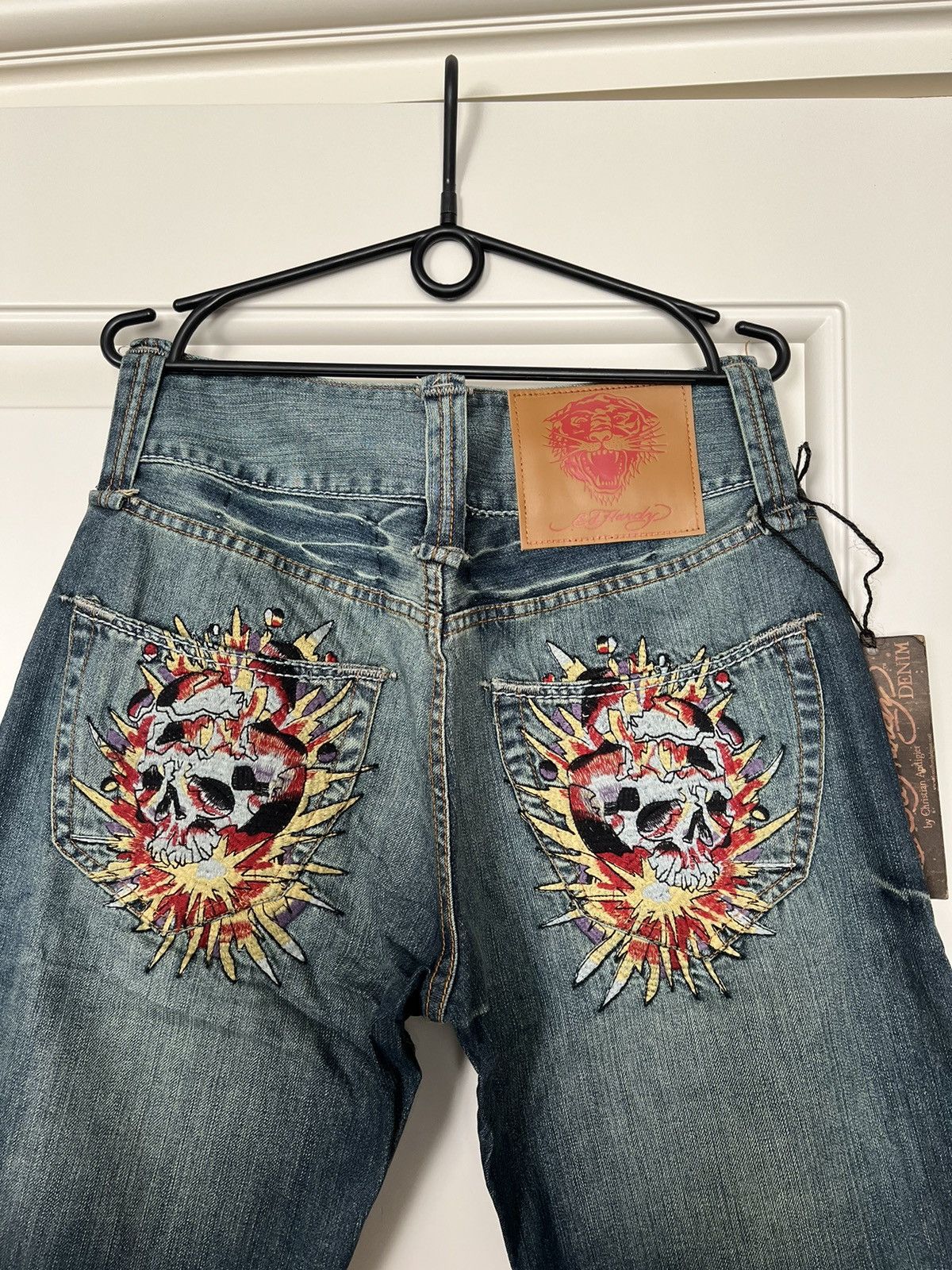 Ed Hardy by Christian Audigier hot Distressed Button Fly Jeans 32x32