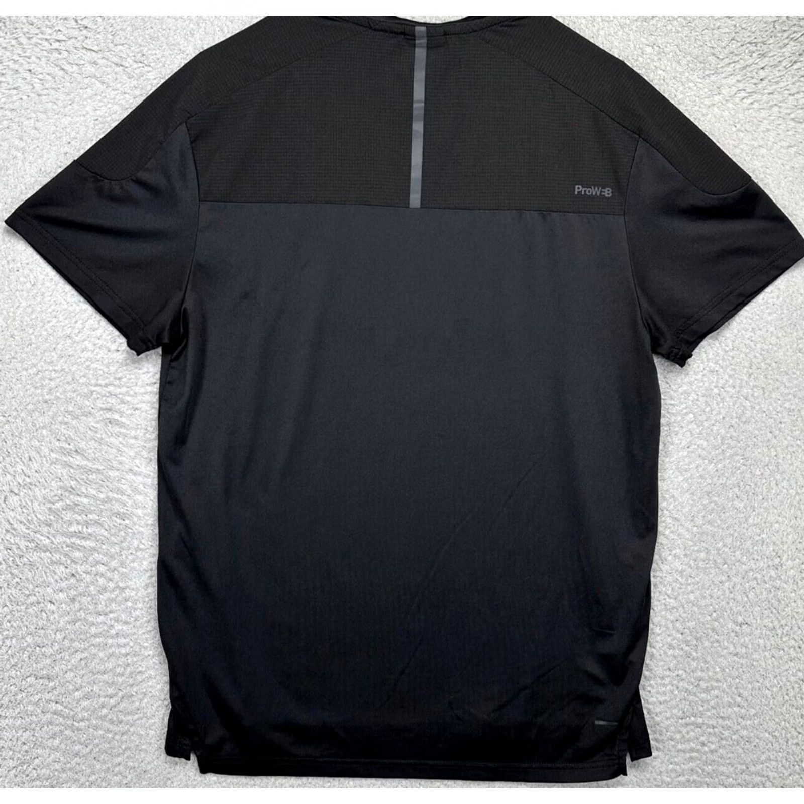 Spyder Spyder Active T-Shirt Adult Medium Black Mens Short Sleeve Crew Neck Workout Shirt Tee Regular Fit Size US M / EU 48-50 / 2 - 3 Thumbnail