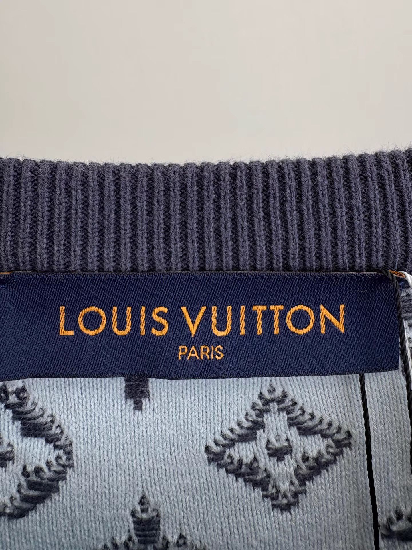 Louis Vuitton LOUIS VUITTON Grey Blue Gradient Monogram Knit Sweater Size US M / EU 48-50 / 2 - 4 Thumbnail