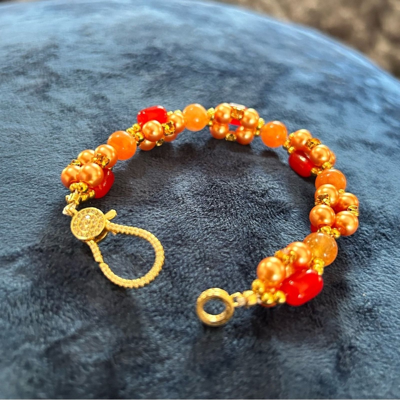 Handmade Handcrafted elegant glam mango twist orange jade bracelet Size ONE SIZE - 7 Thumbnail
