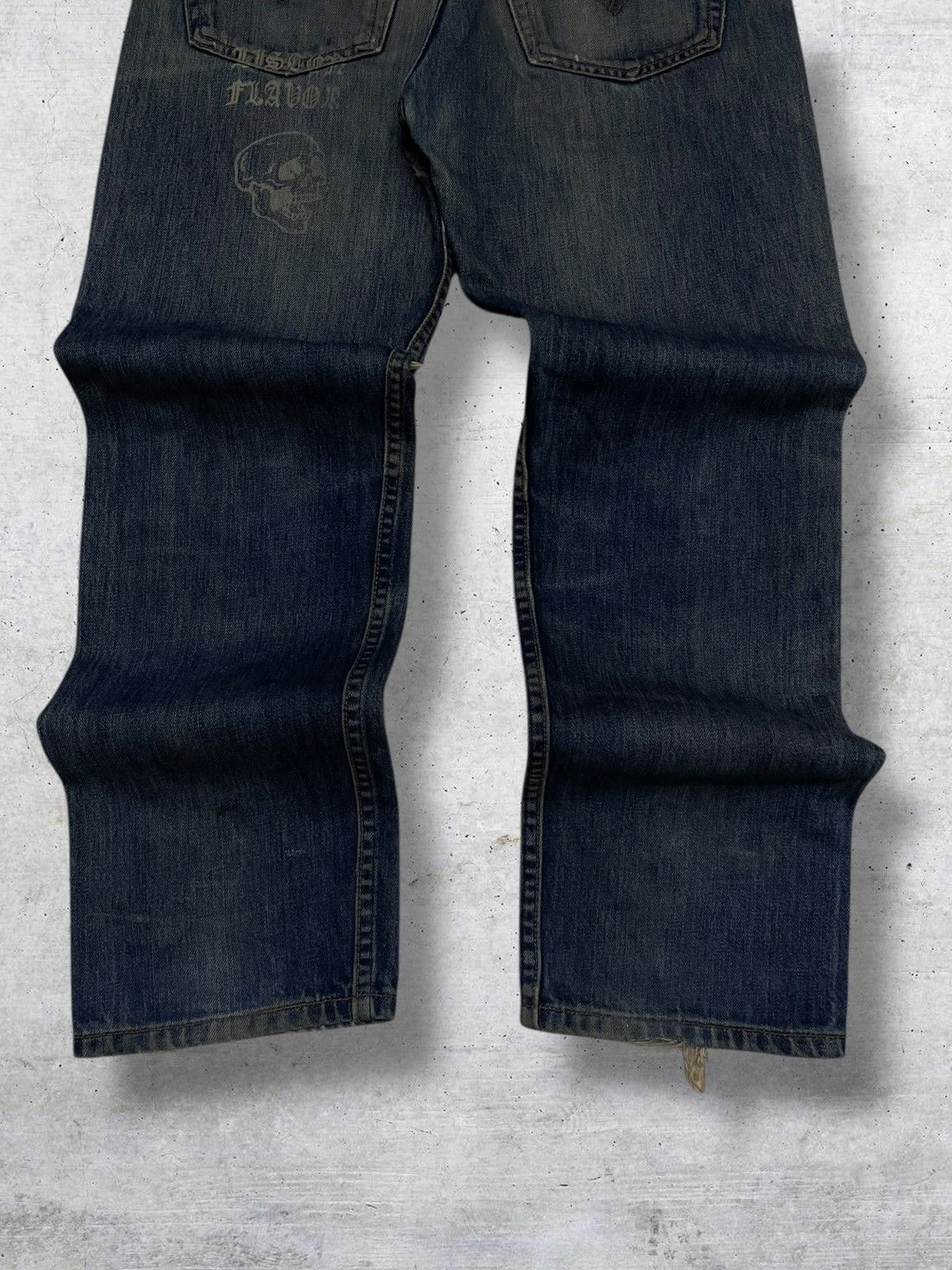 Levi's Vintage Clothing RARE 501 LEVIS 90S DESIGNER SKULL RIPPED FRAYING OG DENIM Size US 31 - 11 Thumbnail