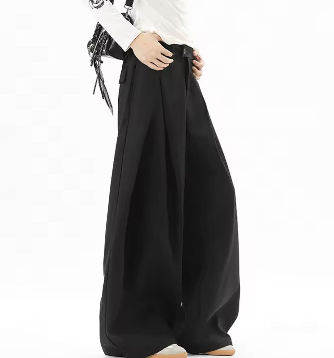 Japanese Brand Ultra-Wide Leg High-Waisted Pleated Trousers Size US 34 / EU 50 - 2 Thumbnail