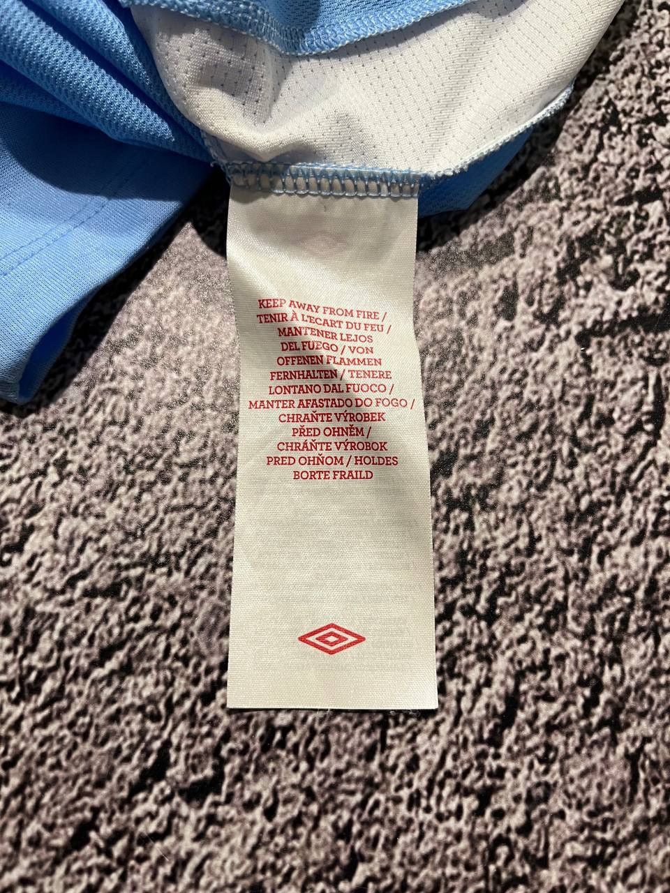 Umbro × Vintage Manchester City 2011-2012 Home Shirt Jersey Soccer Umbro Size US S / EU 44-46 / 1 - 12 Thumbnail