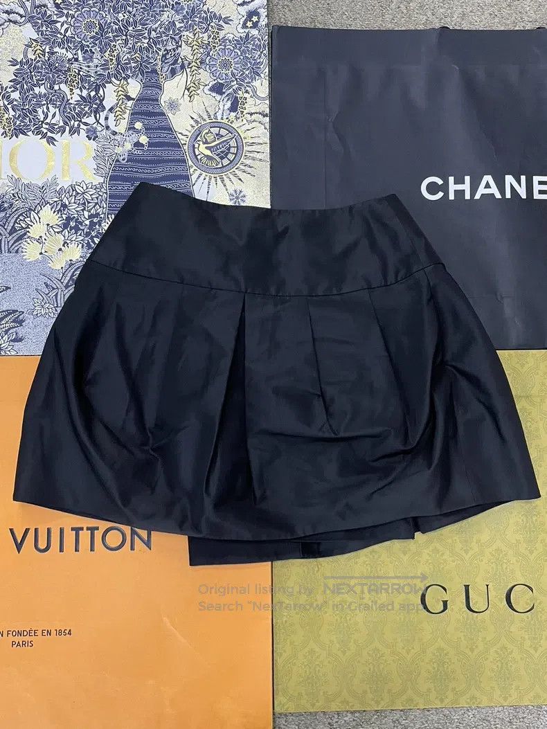 Prada Prada Black pleated skirt Size 27" / US 4 / IT 40 - 2 Thumbnail