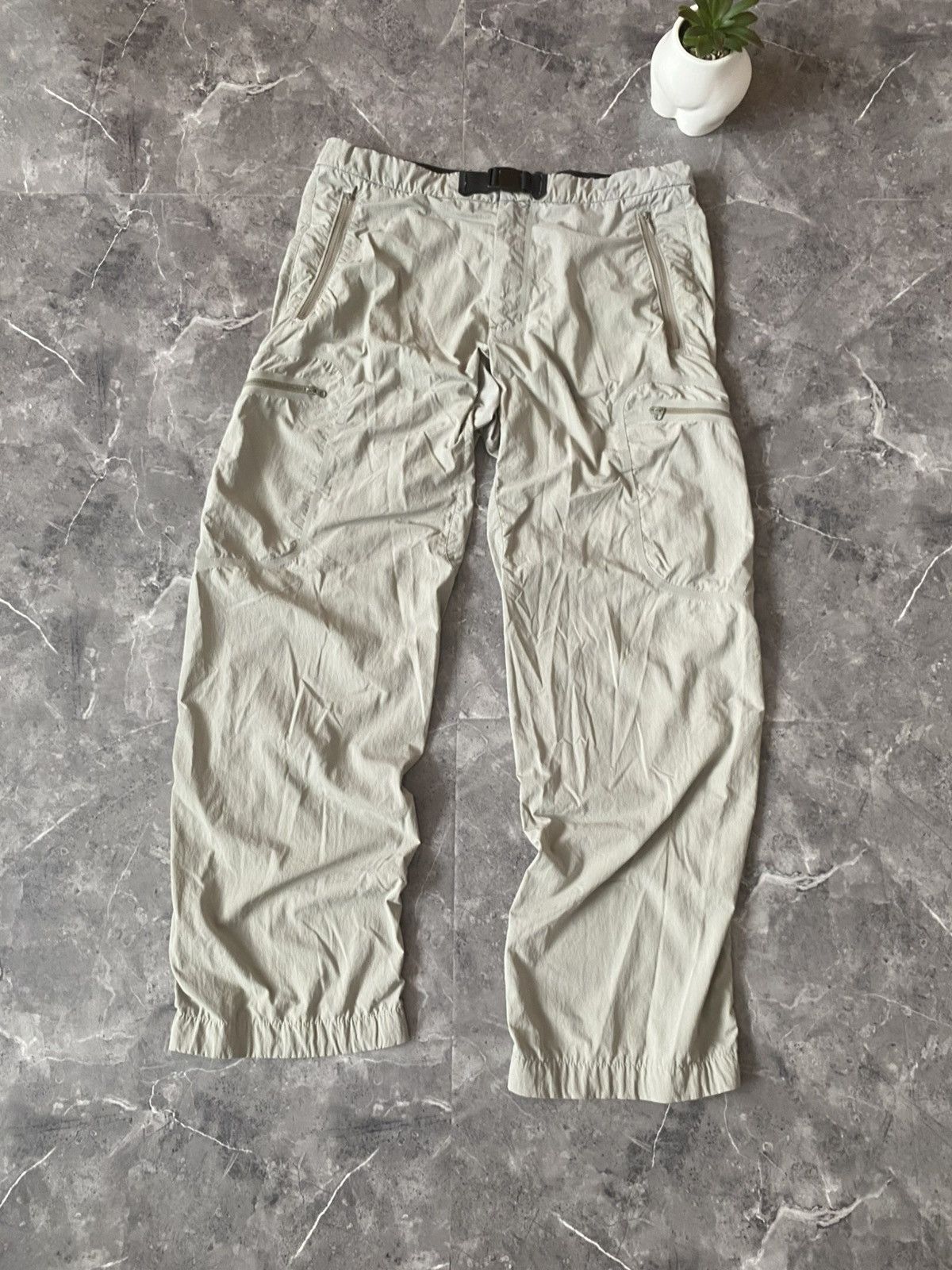 Arc'teryx Arc’teryx Pants Nylon Vintage Gorpcore Size US 34 / EU 50 - 1 Thumbnail