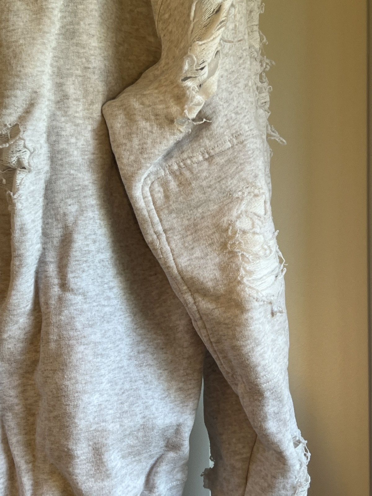 Our Legacy Distressed Patch Sweatshirt in Light Grey Size US M / EU 48-50 / 2 - 5 Thumbnail
