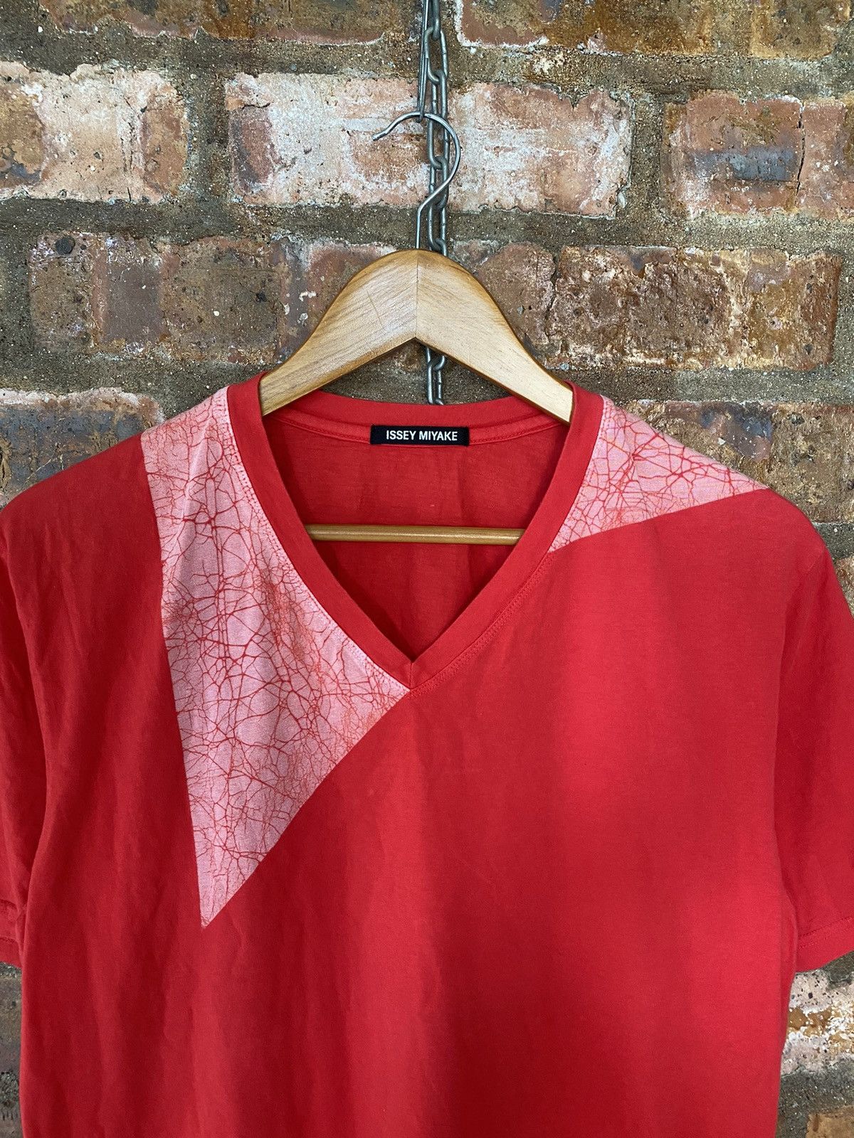 Final Home SS00 Issey Miyake Marble triangle V Neck tee Size US M / EU 48-50 / 2 - 3 Thumbnail