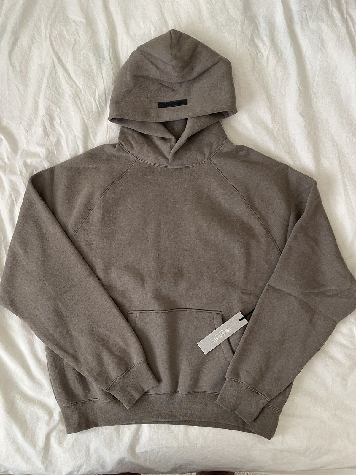 FOG × Fear of God × Pacsun Fear of God ESSENTIALS Taupe Back Logo  