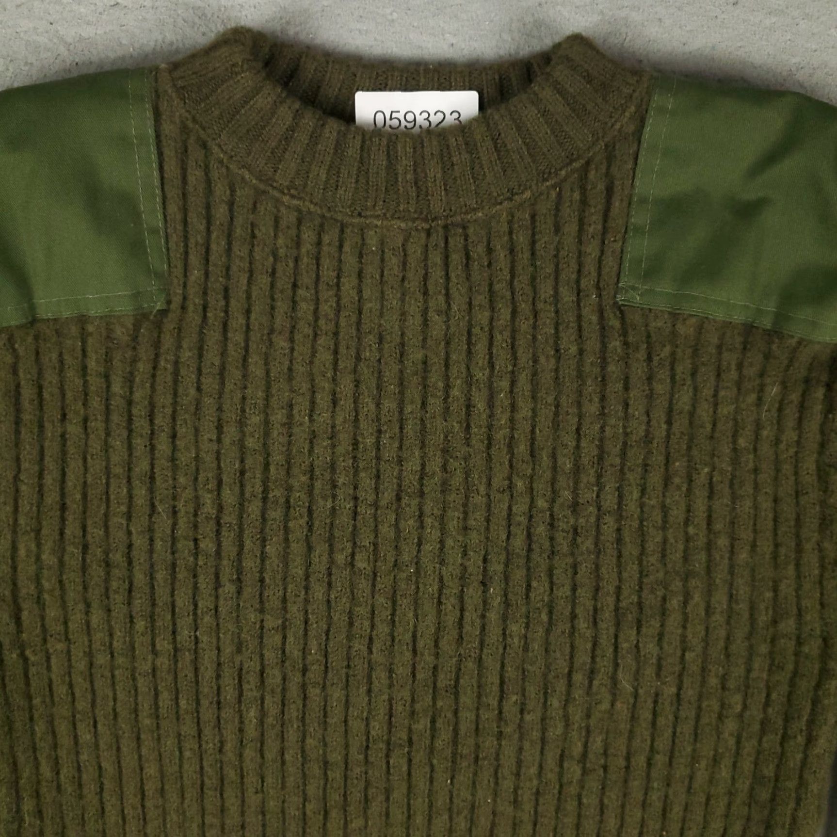Vintage VINTAGE DSCP Valor Collection Sweater Men 38 Green Wool Pullover Crew Neck All Seasons Size US M / EU 48-50 / 2 - 2 Thumbnail