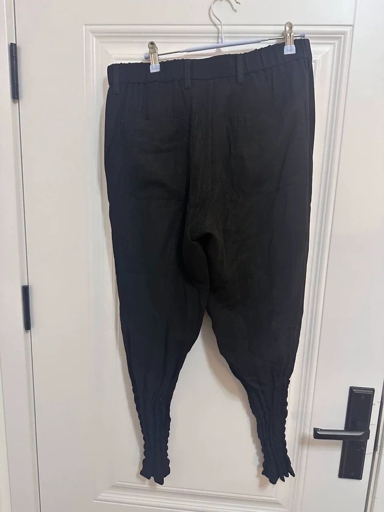 Issey Miyake Issey Miyake size:2 Black chicken leg pants Size 24" / US 00 / IT 34 - 2 Thumbnail