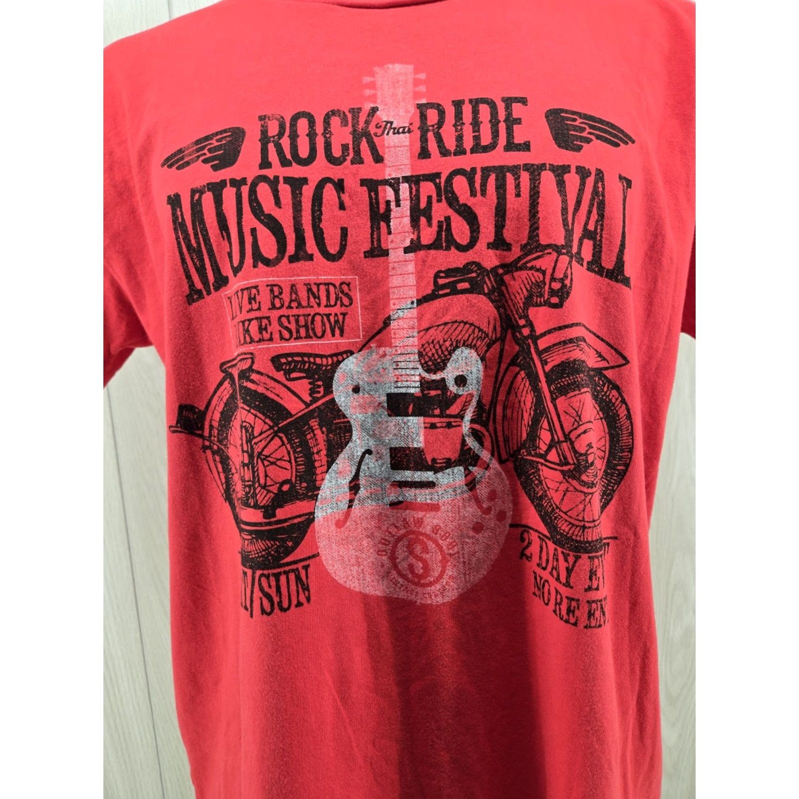 Vintage Outlaw Soul Rock that Ride Music Festival T-Shirt Red Large Mens Short Sleeve Crew Neck Graphic Print 100% Cotton Size US L / EU 52-54 / 3 - 3 Thumbnail