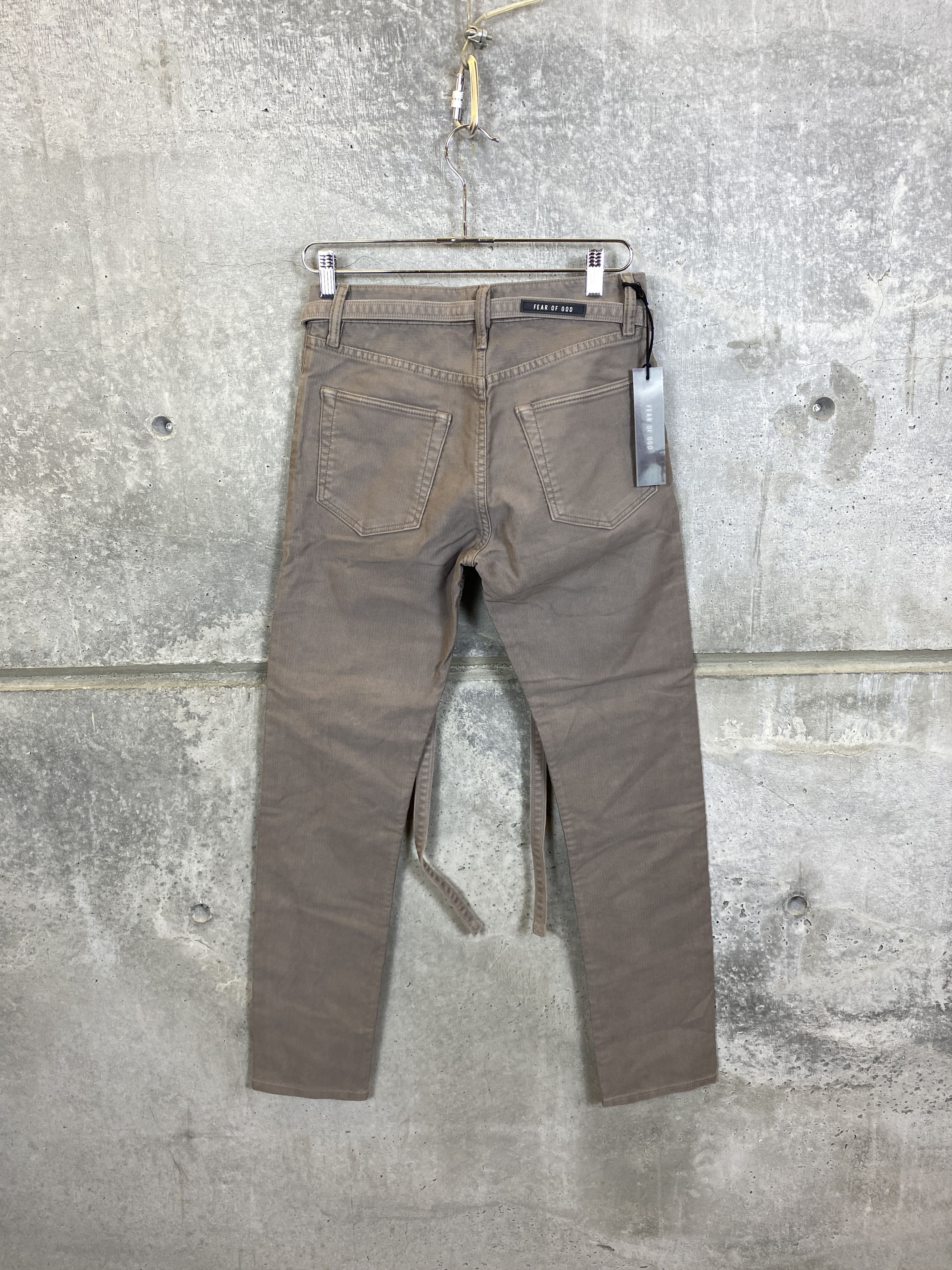 Fear of God NWOT FEAR OF GOD GRAY CORDUROY BELTED SIXTH JEANS Size US 28 / EU 44 - 2 Thumbnail
