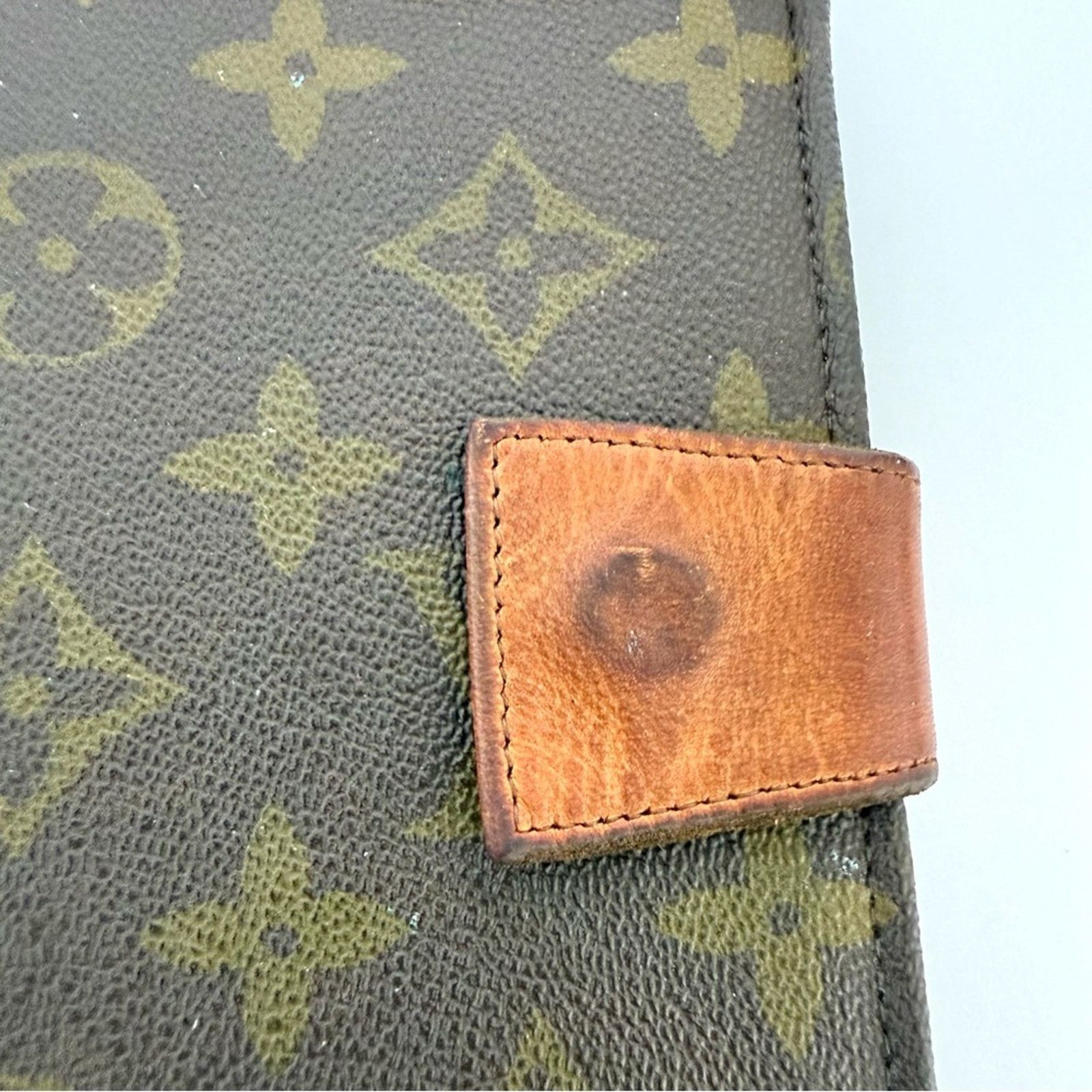 Louis Vuitton Louis Vuitton vintage unisex wallet Authentic Size ONE SIZE - 2 Thumbnail