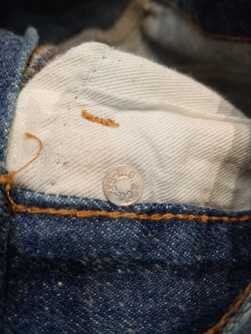 Levi's Vintage Clothing RARE LEVI'S VINTAGE 501XX BLUE DENIM JEANS - SIZE 33 Size US 33 - 10 Thumbnail