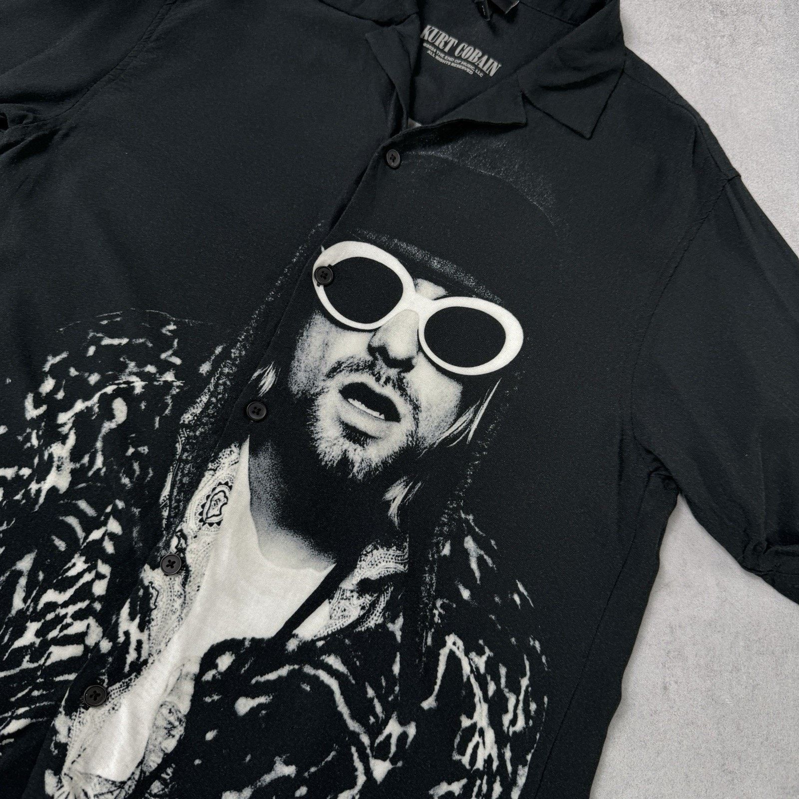 H&M H&M Kurt Cobain Overprint Button Up Men Shirt Short Sleeve Size US S / EU 44-46 / 1 - 10 Thumbnail