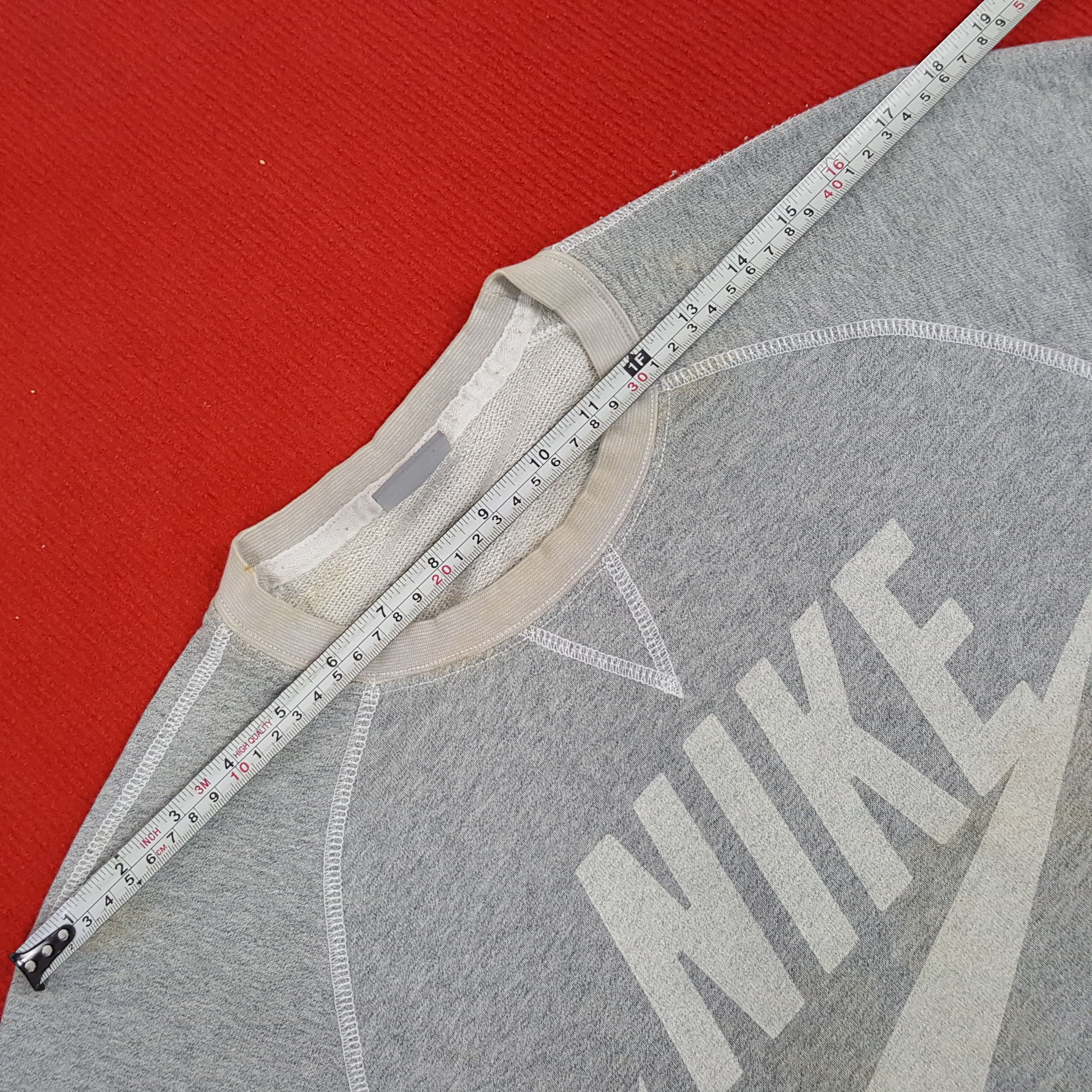 Nike × Vintage Nike Center Big Logo Design Sweatshirt Size US S / EU 44-46 / 1 - 13 Thumbnail