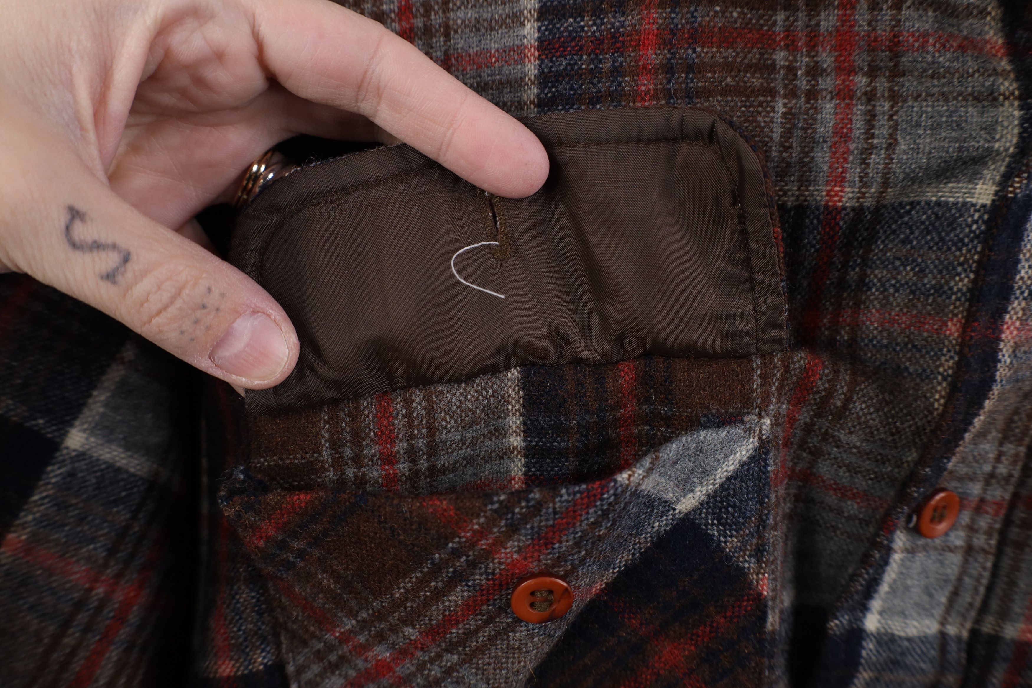 Vintage Vintage 70s Streetwear Knit Collared Flannel Button Shirt Size US L / EU 52-54 / 3 - 6 Thumbnail