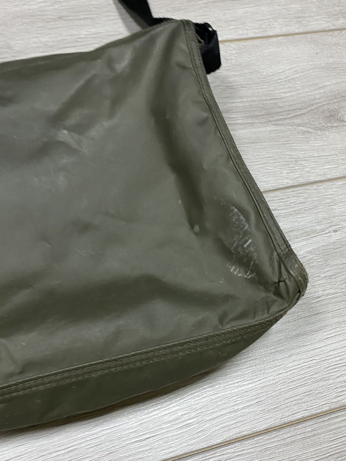 Diesel Diesel vintage big logo spell out bag shoulder Size ONE SIZE - 11 Thumbnail