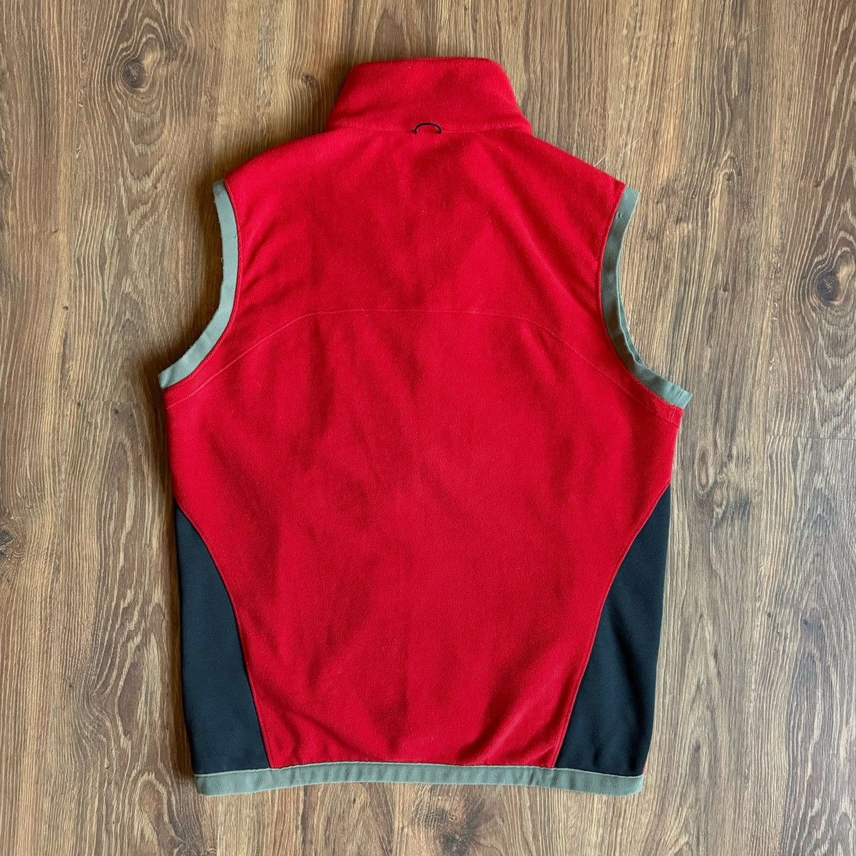 Nike ACG × Vintage Vintage Nike ACG Fleece Vest Red Large Gorpcore Y2K 90s Size US L / EU 52-54 / 3 - 4 Thumbnail