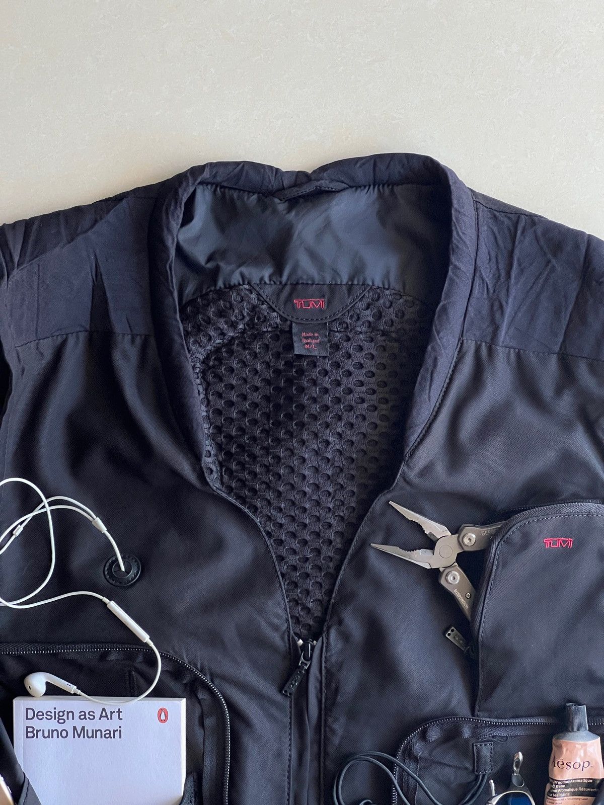 Tumi 2000s Tumi Travel vest Size US L / EU 52-54 / 3 - 9 Thumbnail