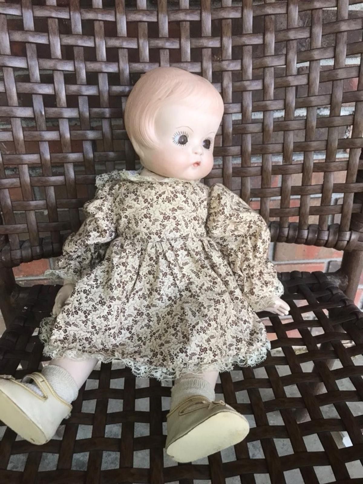 Designer VTG 1984 Ceramic Porcelain Doll Pat Benson McNees M -997- B Size ONE SIZE - 1 Thumbnail