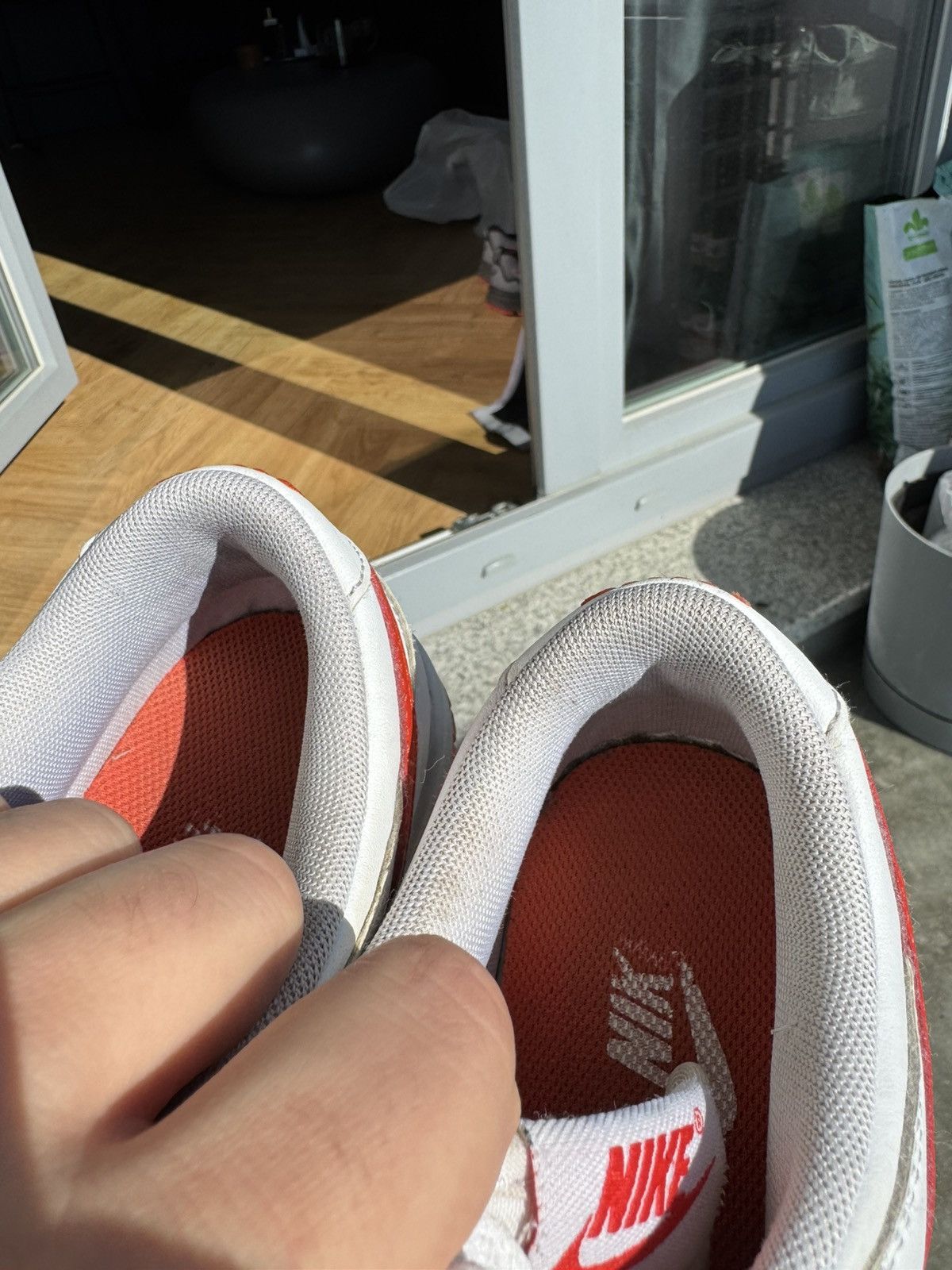 Nike Nike Dunk Low Retro white picante red Size US 7 / EU 40 - 7 Thumbnail
