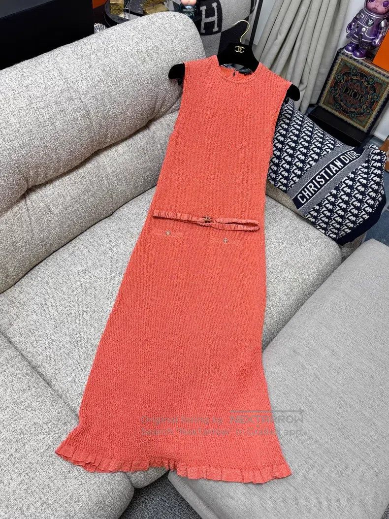 Chanel Chanel Brick red pleated design sleeveless dress Size S / US 4 / IT 40 - 1 Thumbnail