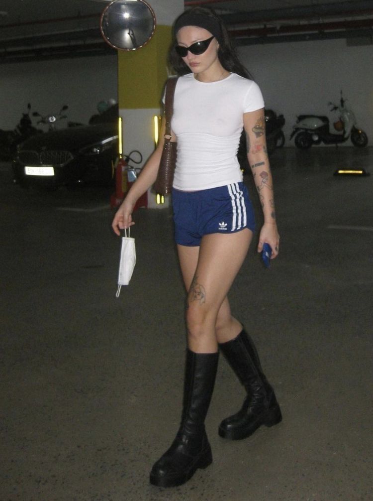 Vintage Vintage Y2K Adidas Pinterest Mini Shorts Streetwear 90s Size US 32 / EU 48 - 6 Thumbnail