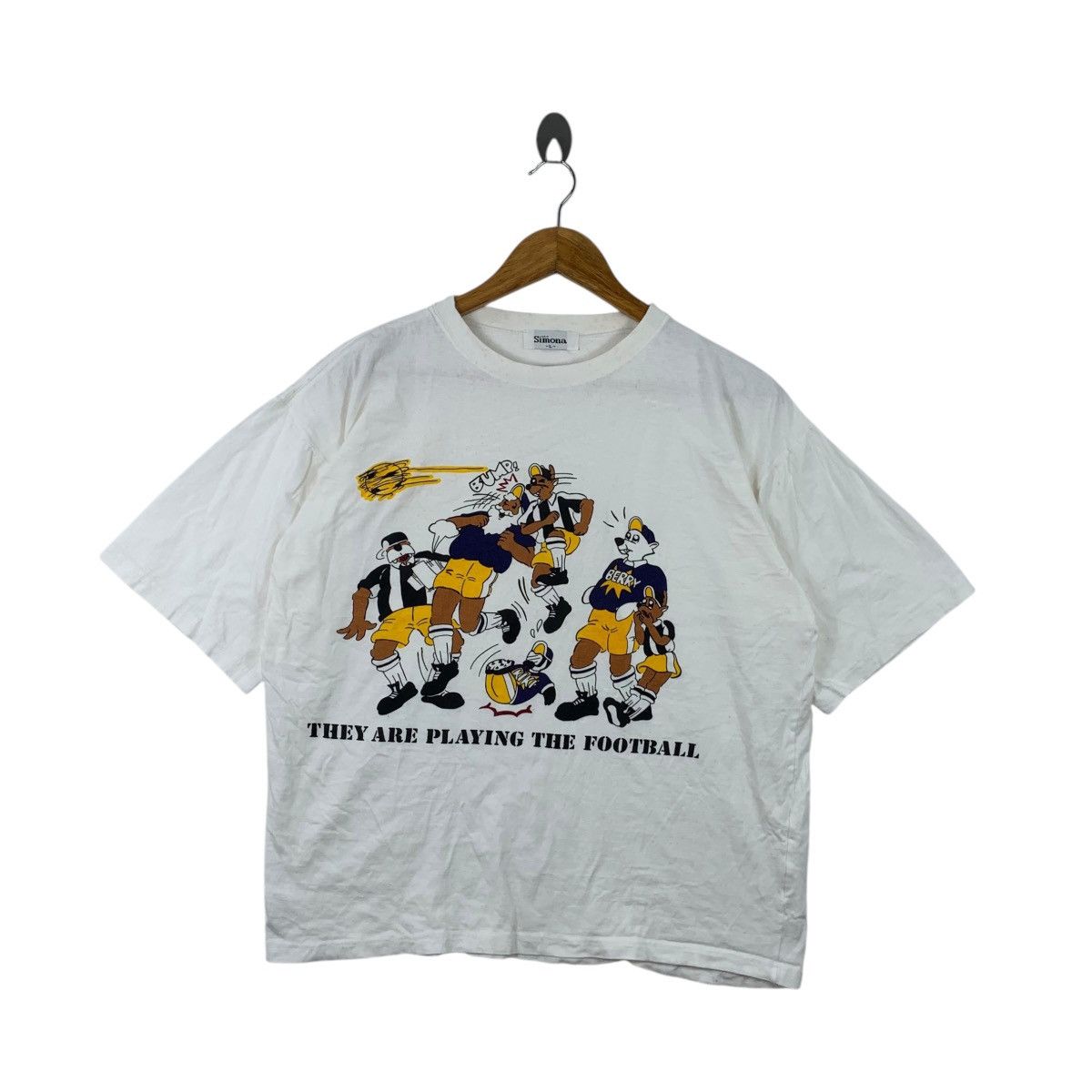 Vintage Vintage 80’ CAPTAIN SANTA FOOTBALL Cartoon Tee Shirt Top Size L / US 10 / IT 46 - 1 Thumbnail