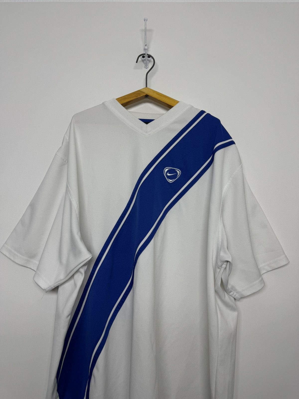 Nike Nike Vintage Top Diagonal Stripe NikeFit Football Perforated Size US XXL / EU 58 / 5 - 1 Thumbnail