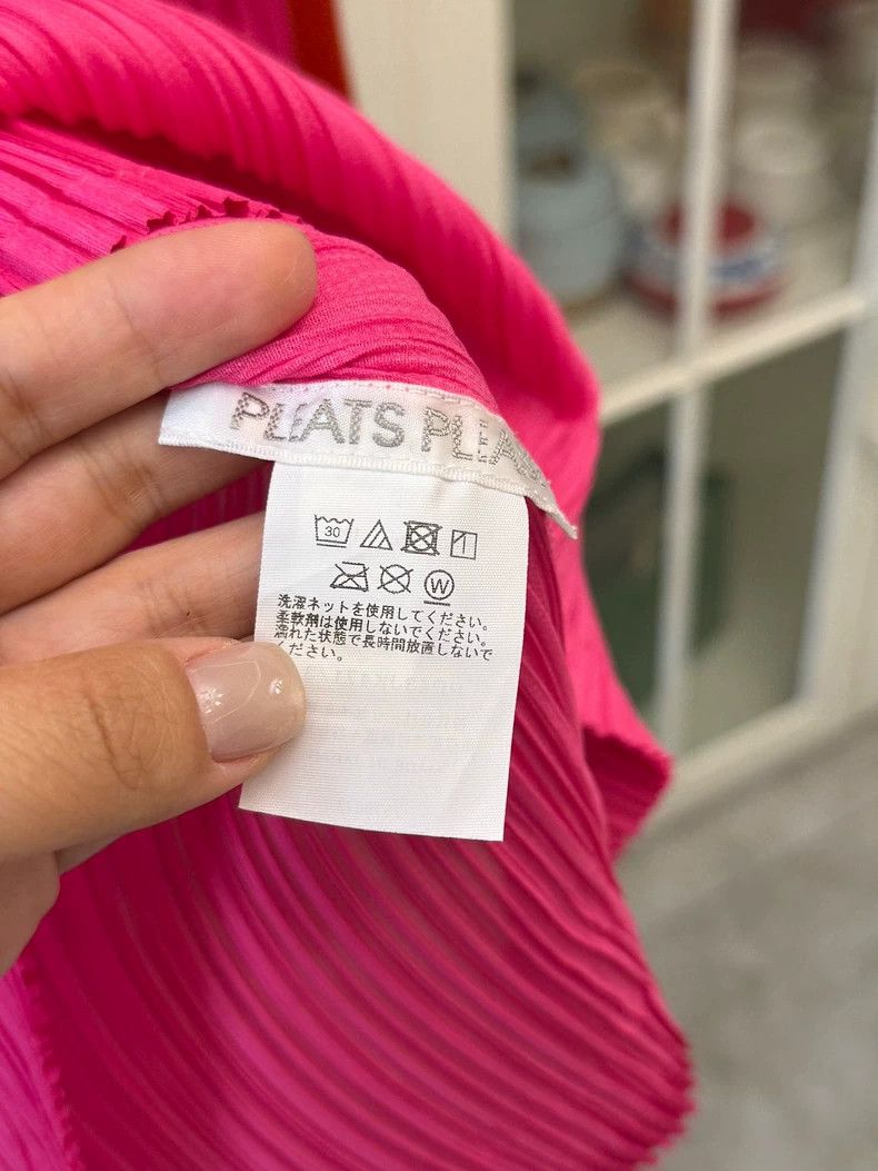 Issey Miyake Issey Miyake size:3 Pink pleated top Size XS / US 0-2 / IT 36-38 - 2 Thumbnail