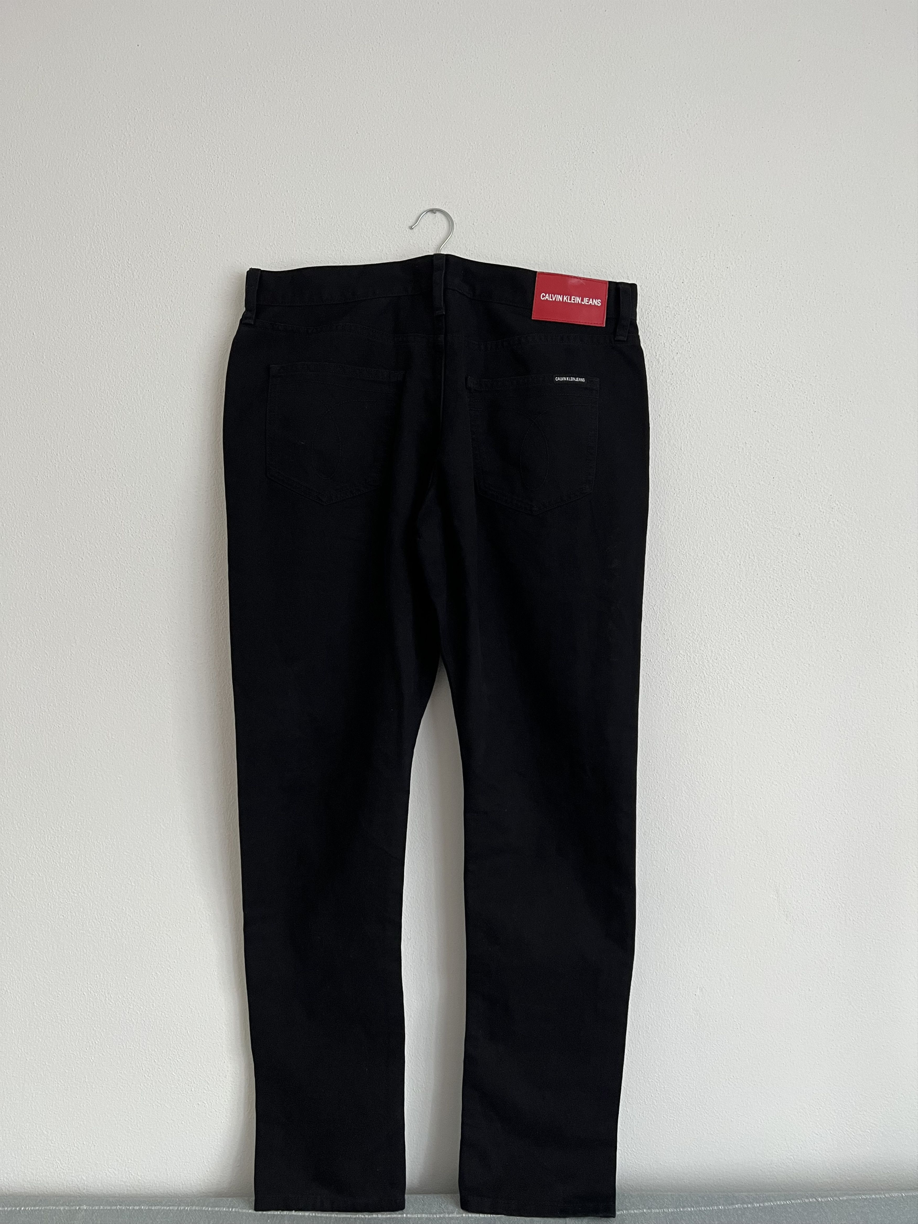 Calvin Klein CKJ Calvin Klein Jeans 205W39NYC Mid Rise Slim Floral Patch Size 31" - 8 Thumbnail
