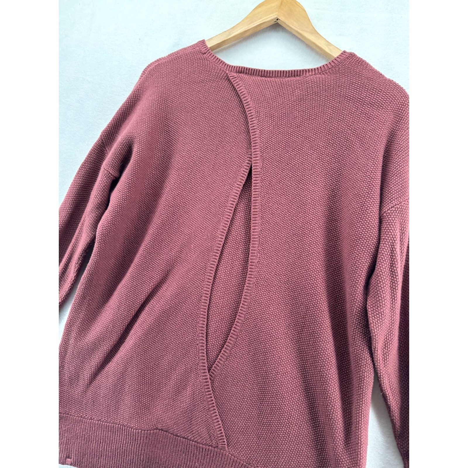 Lululemon Lululemon Sweater Womens 8 Red Oversized Crew Neck PullOver Size M / US 6-8 / IT 42-44 - 6 Thumbnail