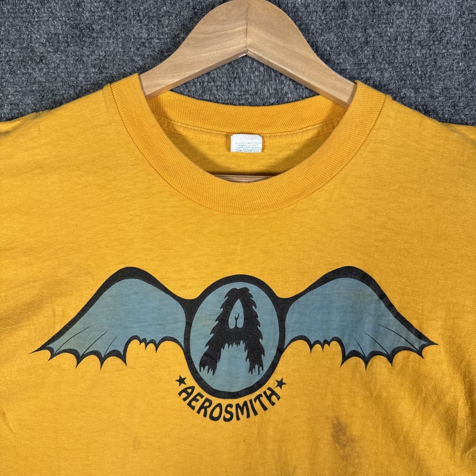 Aerosmith Vintage Aerosmith Shirt Large Yellow 1974 Get Your Wings Size US L / EU 52-54 / 3 - 1 Thumbnail