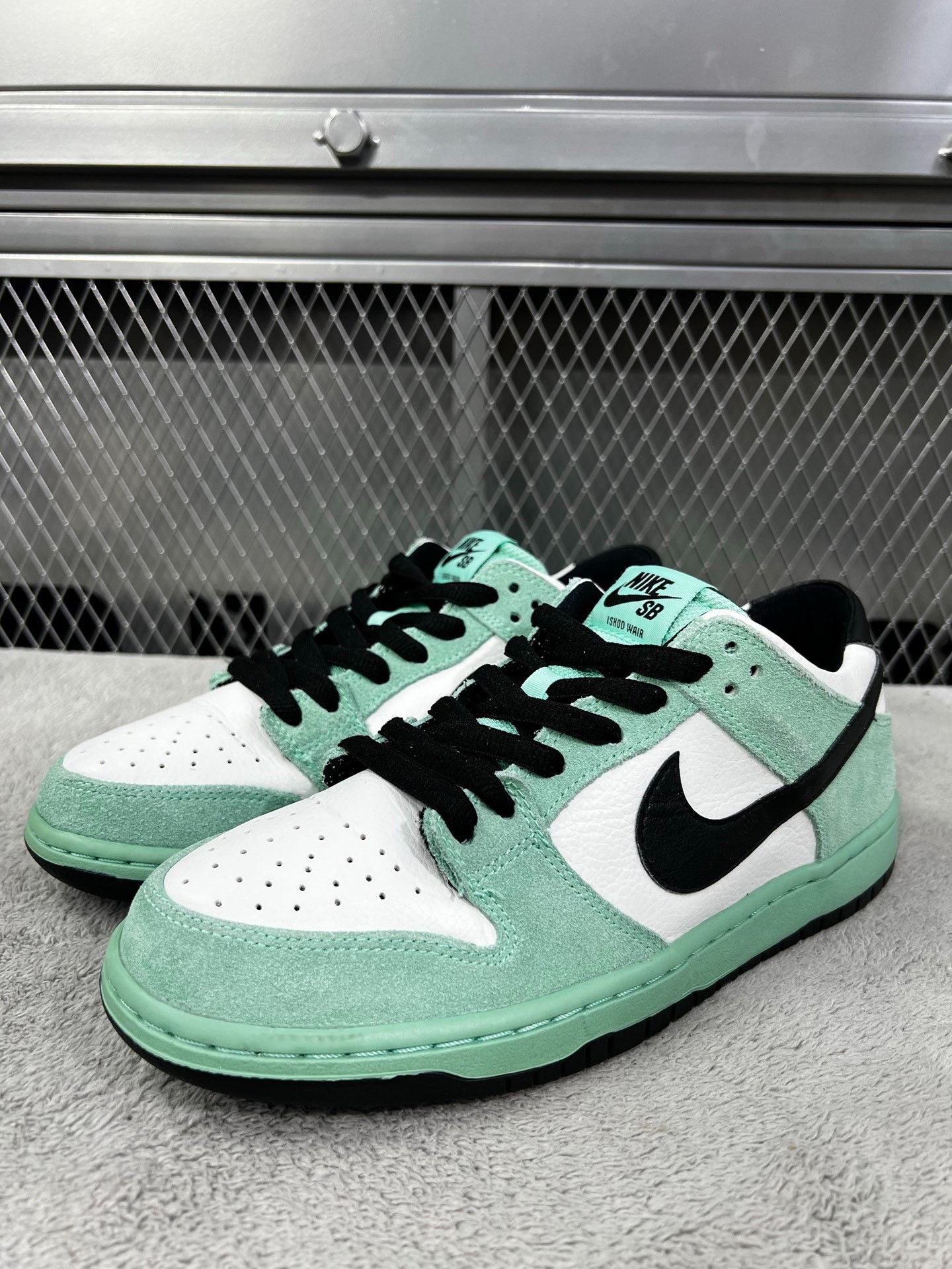 Nike DUNK Green Lowtop Sneakers 42 Men