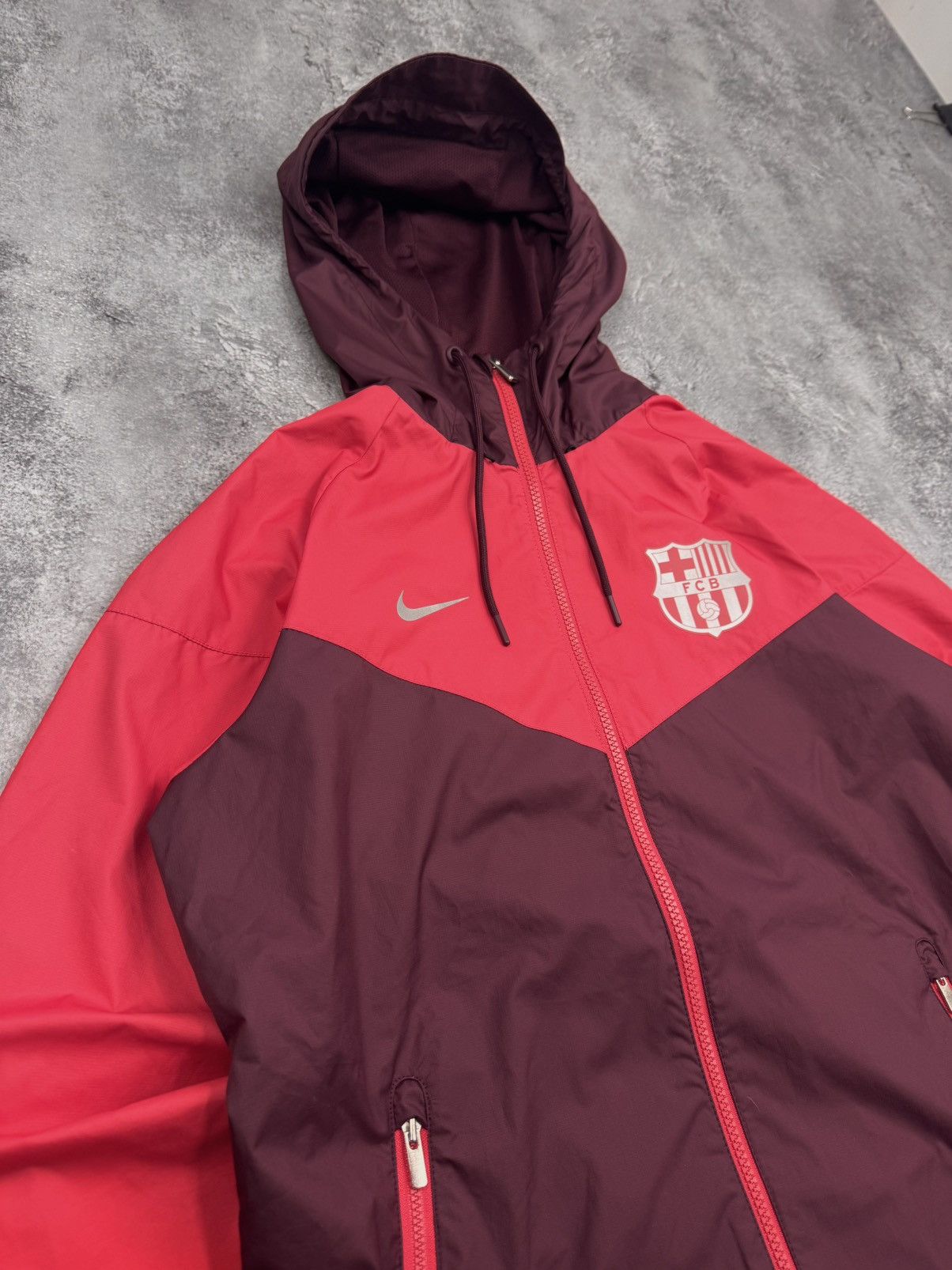 Nike Nike FC Barcelona Men Hooded Zip Jacket Burgundy Size S Size US S / EU 44-46 / 1 - 3 Thumbnail