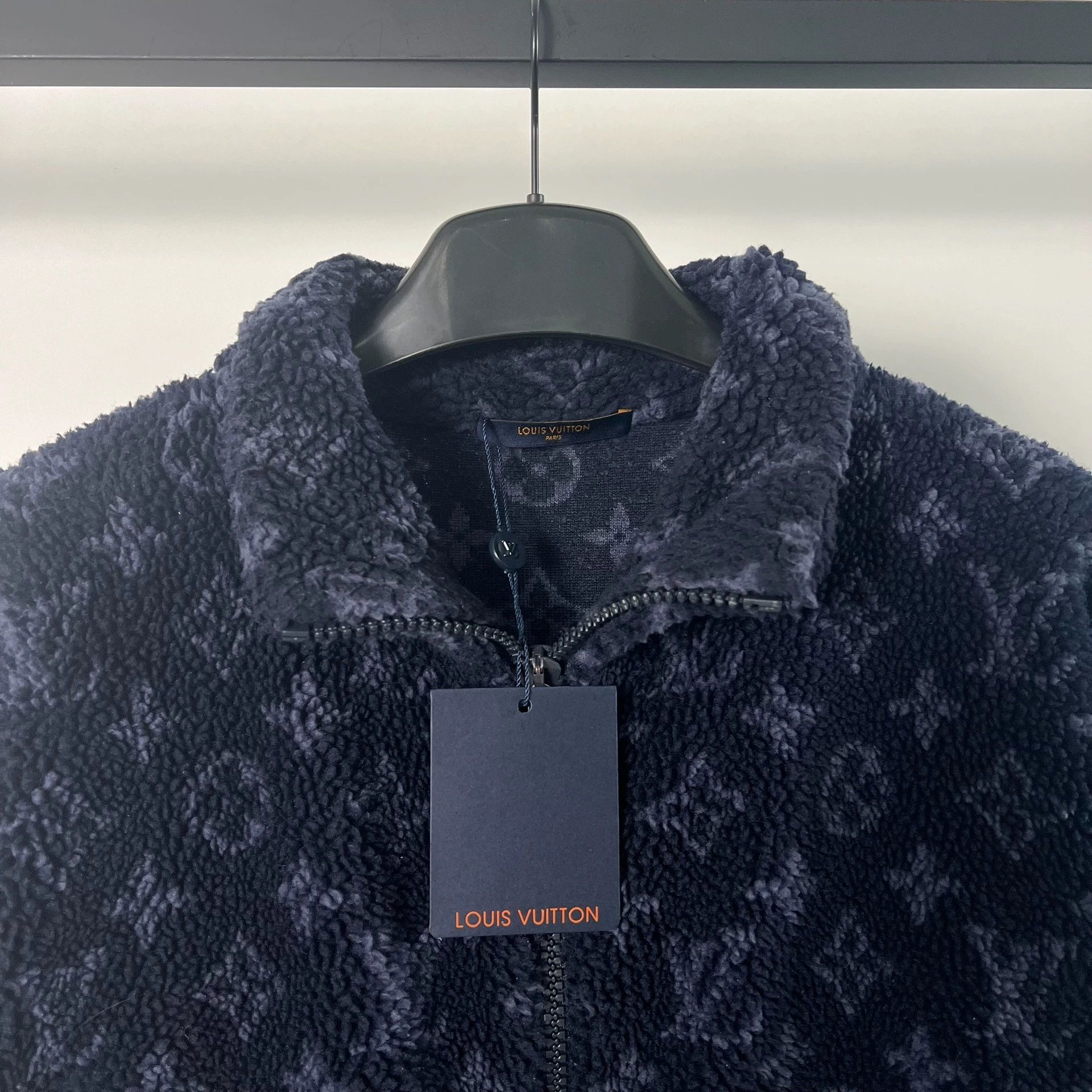 Louis Vuitton louis vuitton deep blue teddy jacket M size Size US M / EU 48-50 / 2 - 3 Thumbnail
