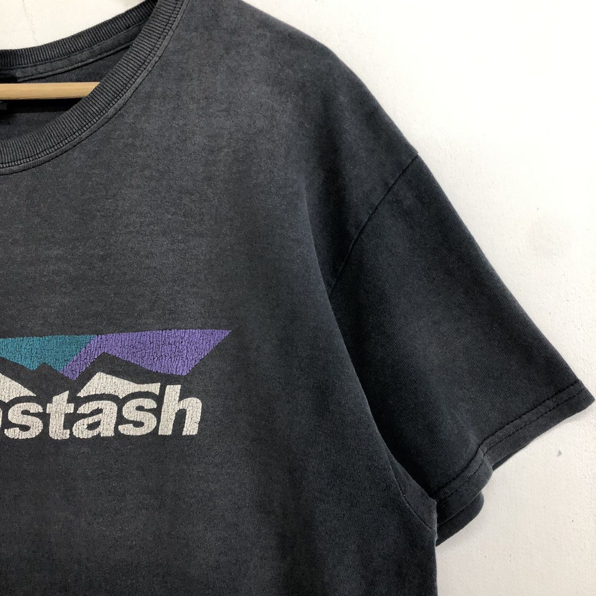 Manastash × Vintage Vintage Manastash Sunfaded Spellout Tshirt Size US L / EU 52-54 / 3 - 7 Thumbnail