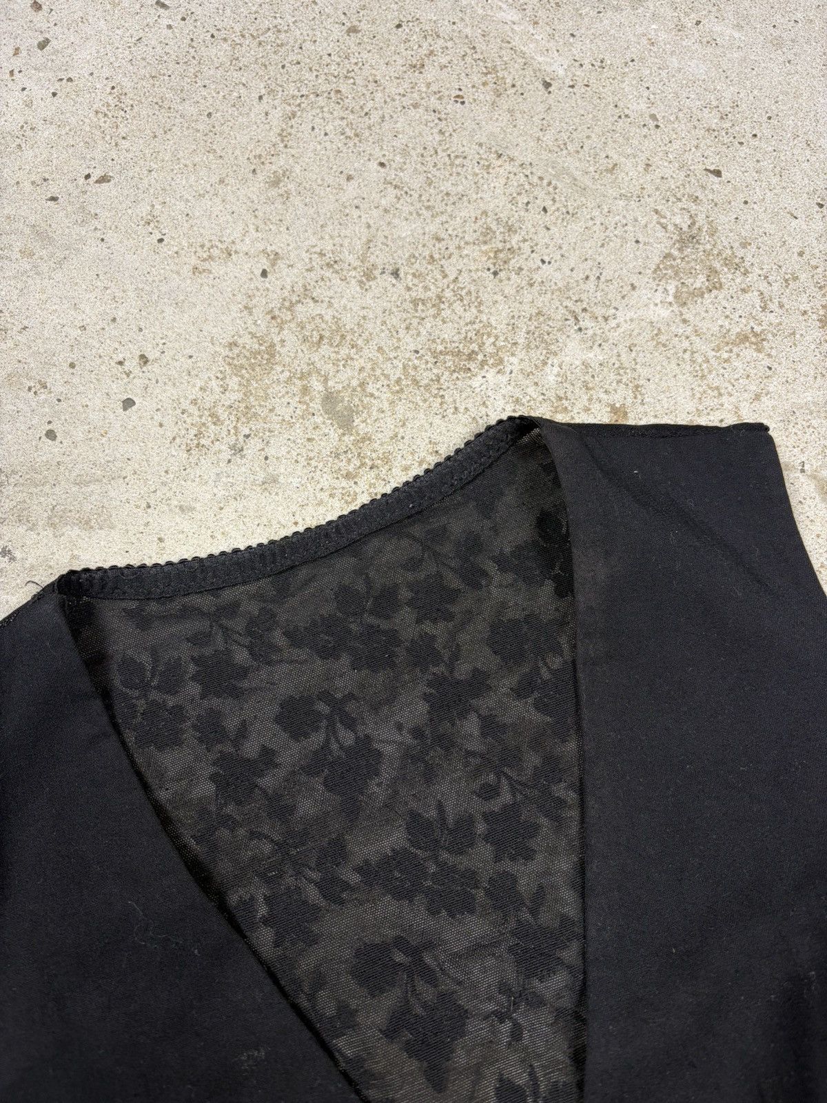 Dolce & Gabbana 2000s Dolce & Gabbana Black Viscose Lace Vest Sheer Size M / US 6-8 / IT 42-44 - 7 Thumbnail