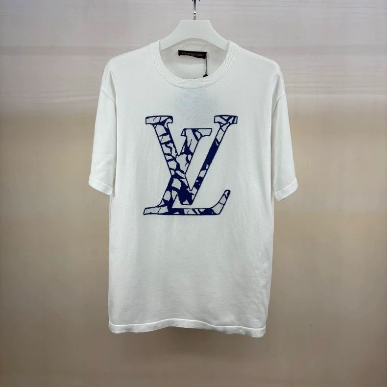 Louis Vuitton Louis Vuitton Snow Logo Knit Short Sleeve-yf Size US XXL / EU 58 / 5 - 1 Thumbnail