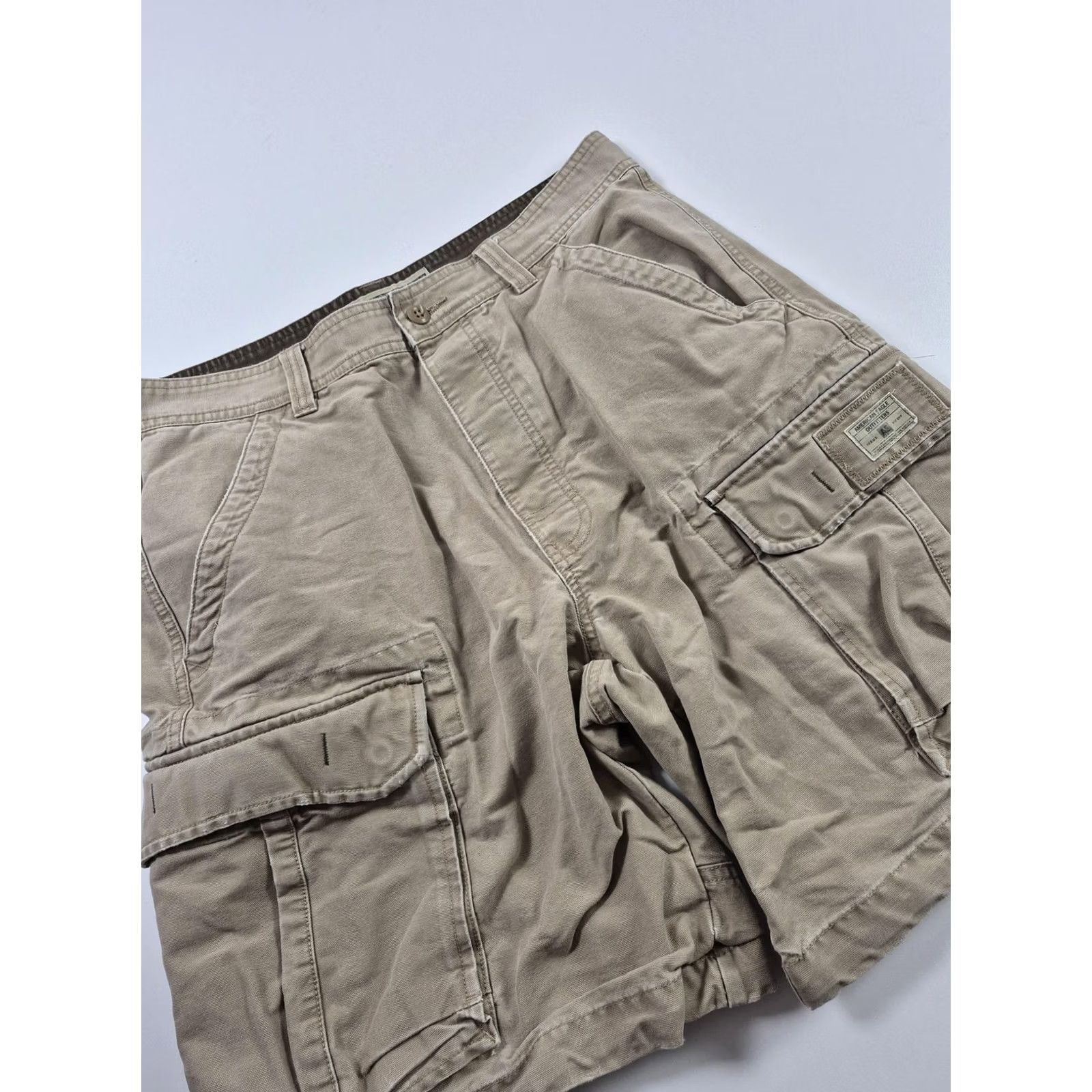 American Eagle Outfitters VINTAGE? No. Y2K American Eagle Outfitters Cargo Shorts Mens 38 Beige Canvas Drawstring Size US 38 / EU 54 - 2 Thumbnail